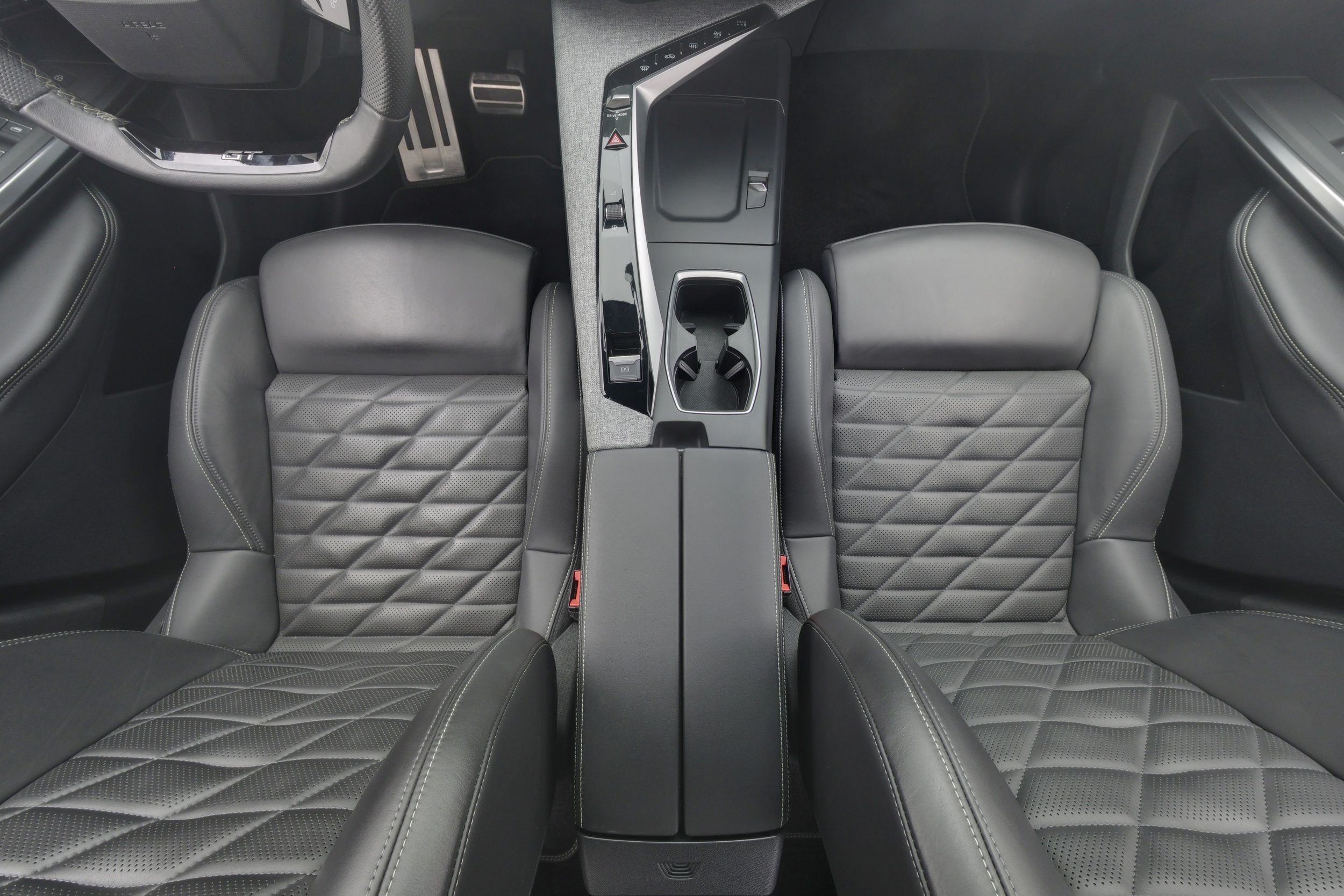 Peugeot e-3008 2024