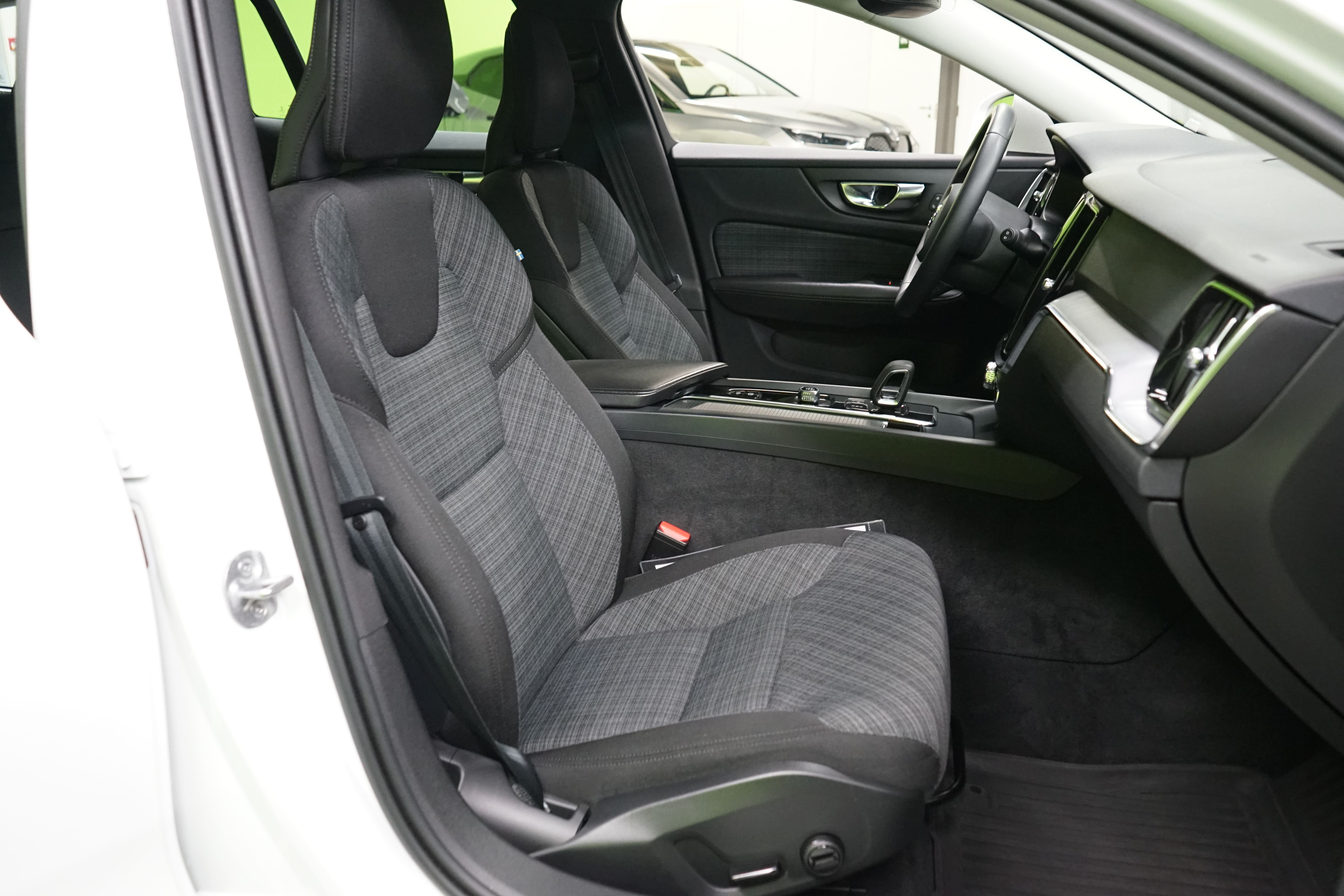Volvo V60 Cross Country 2022