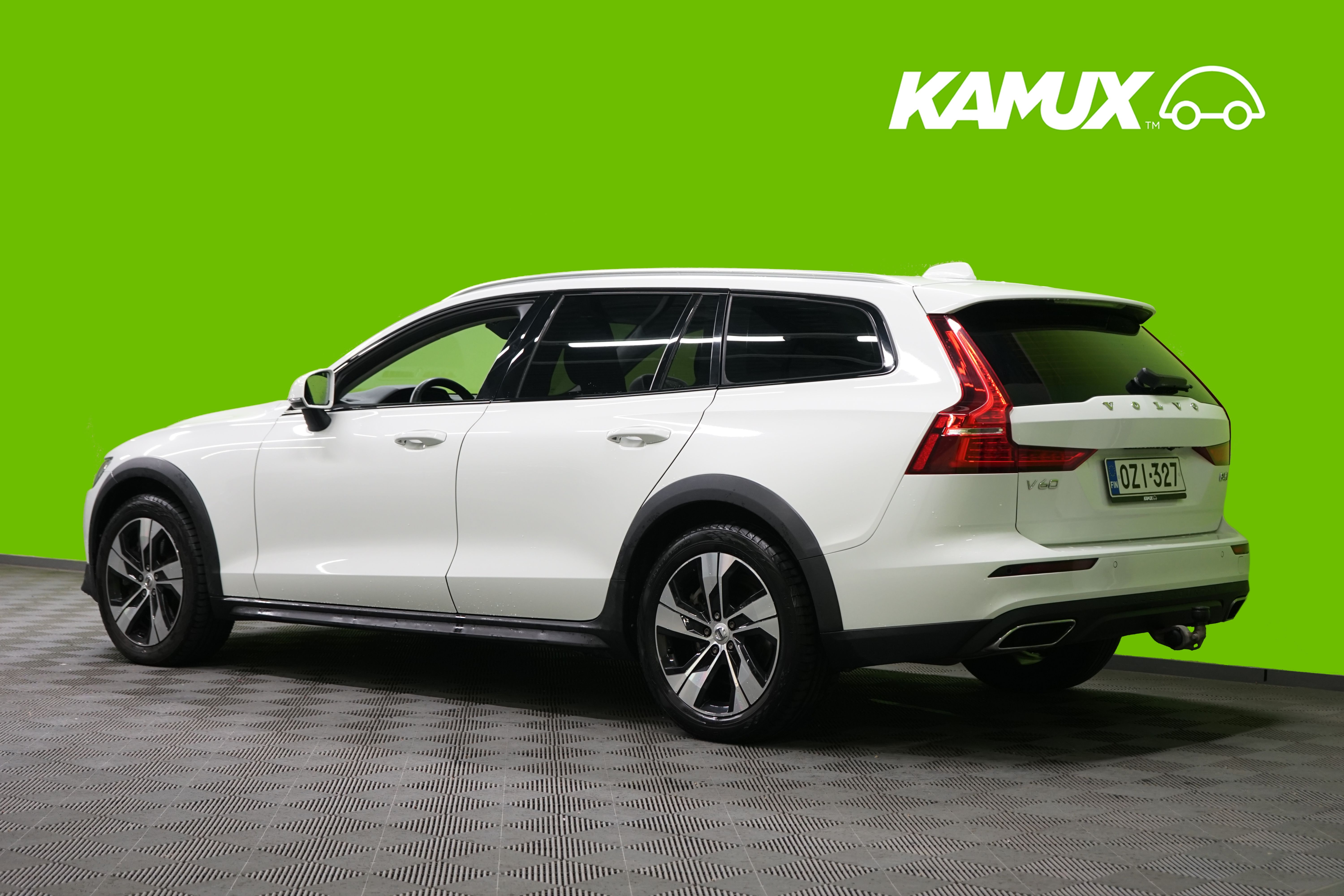 Volvo V60 Cross Country 2022