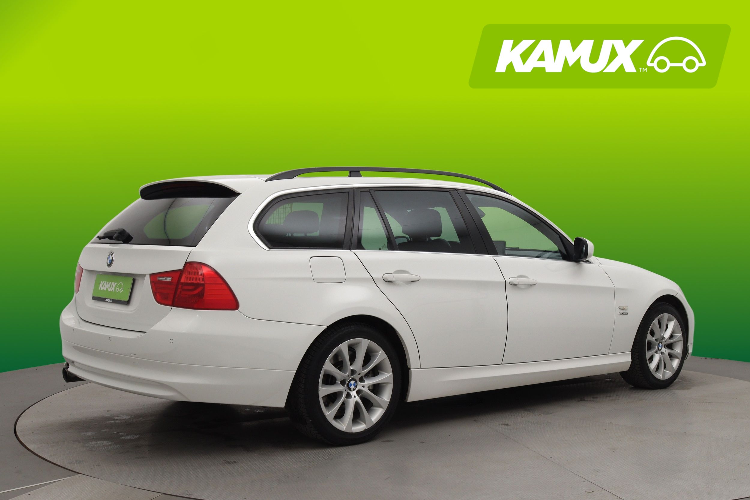 BMW 330 2010