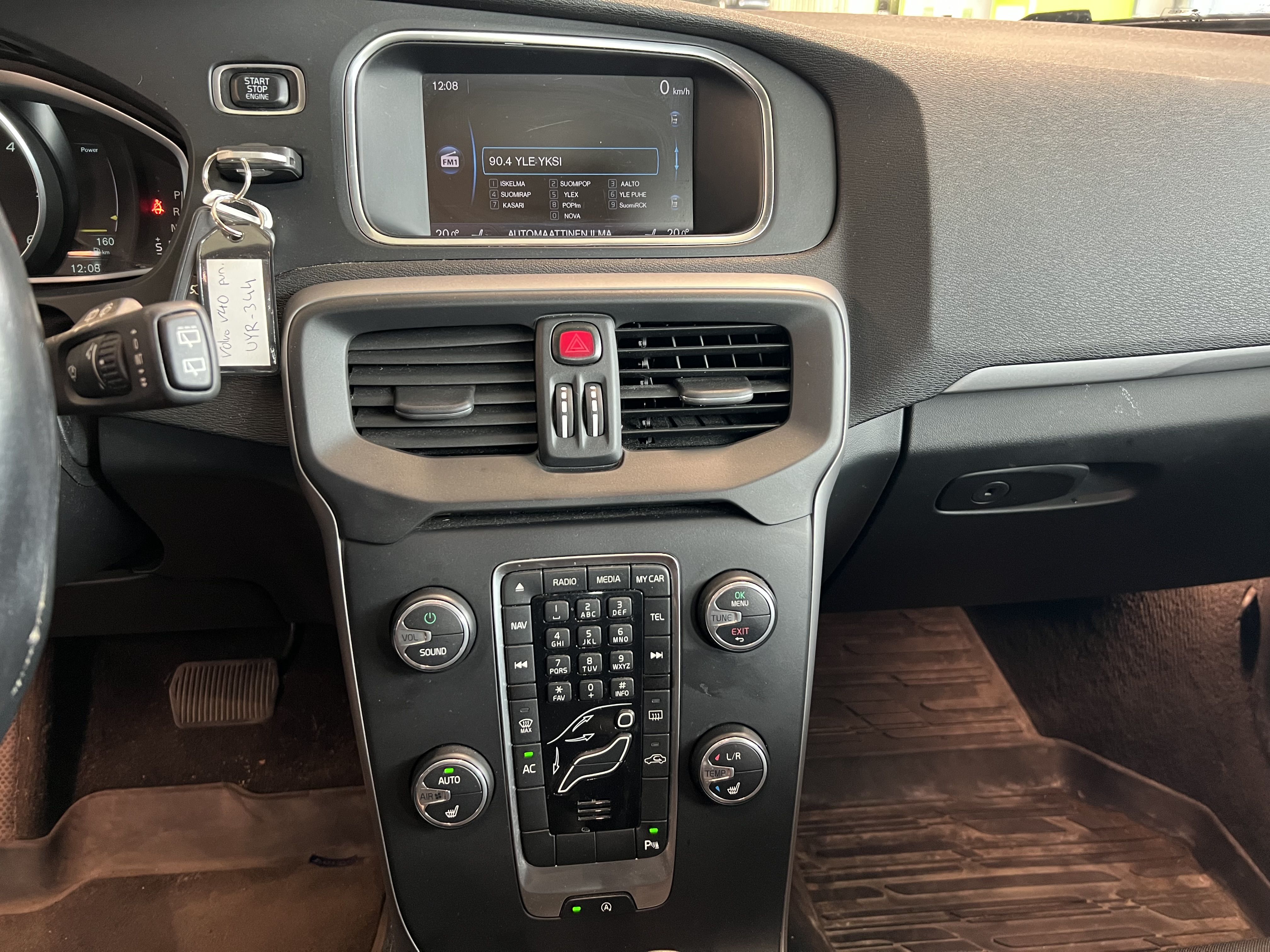 Volvo V40 2014