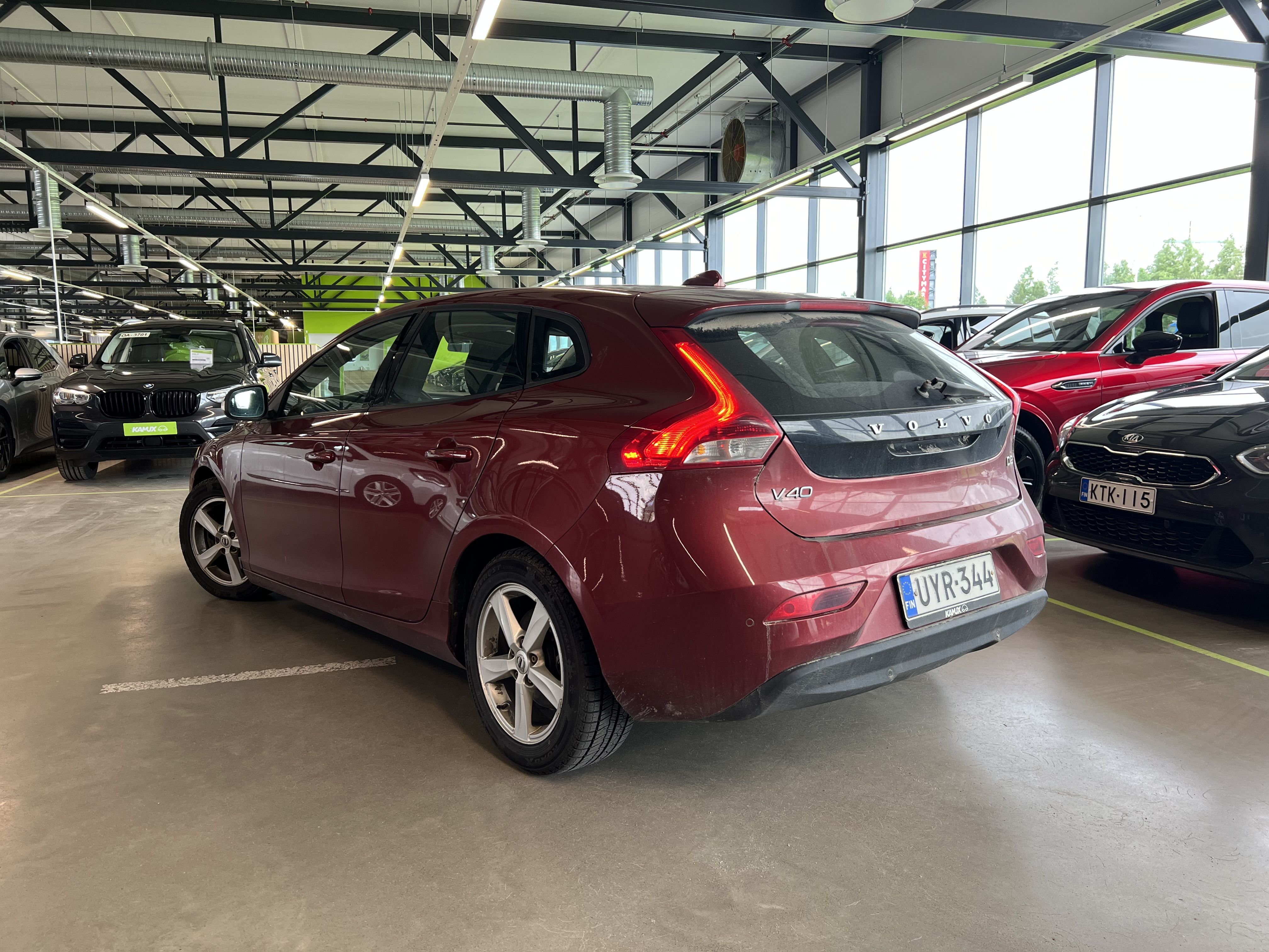 Volvo V40 2014