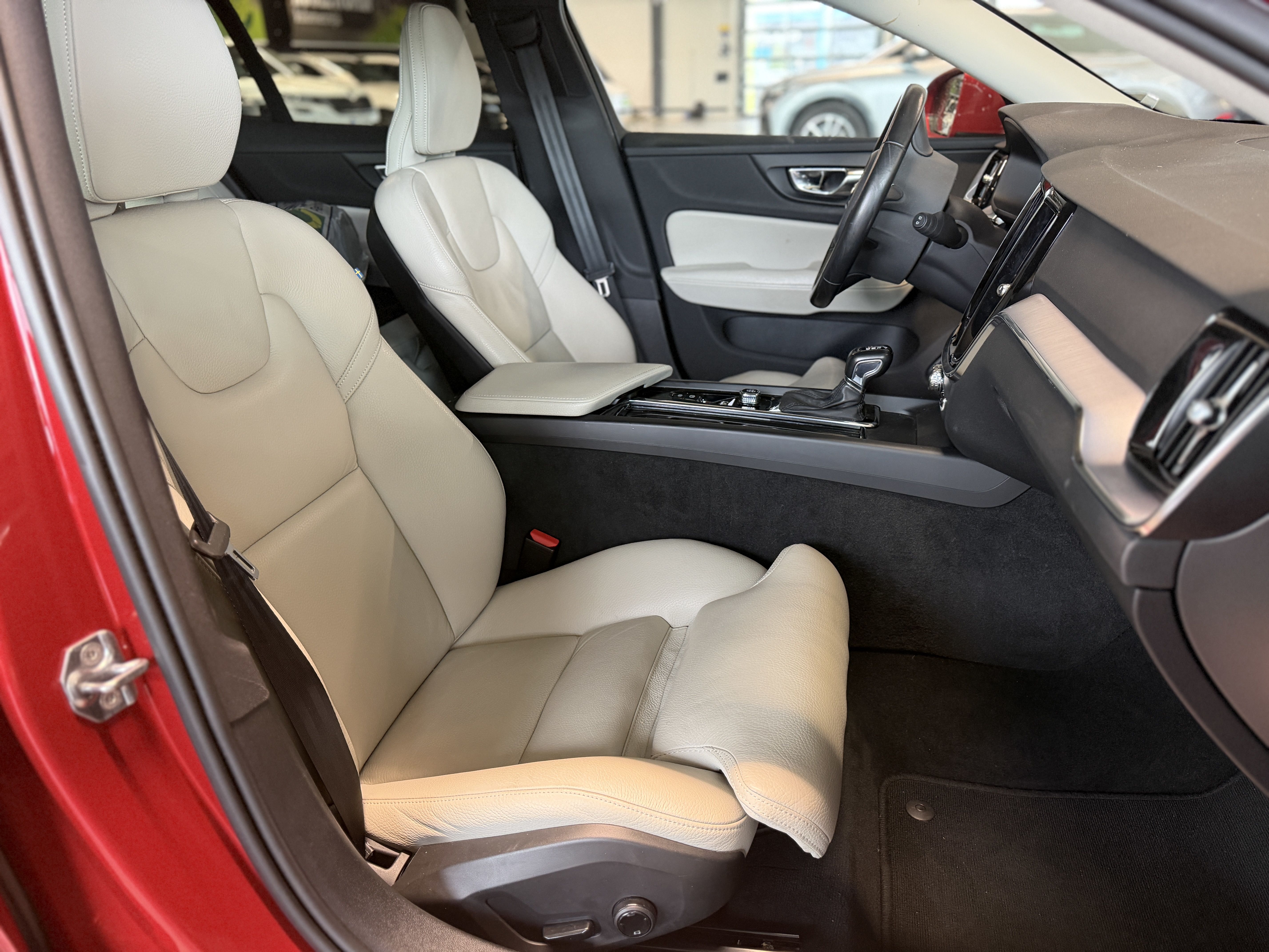 Volvo V60 2020