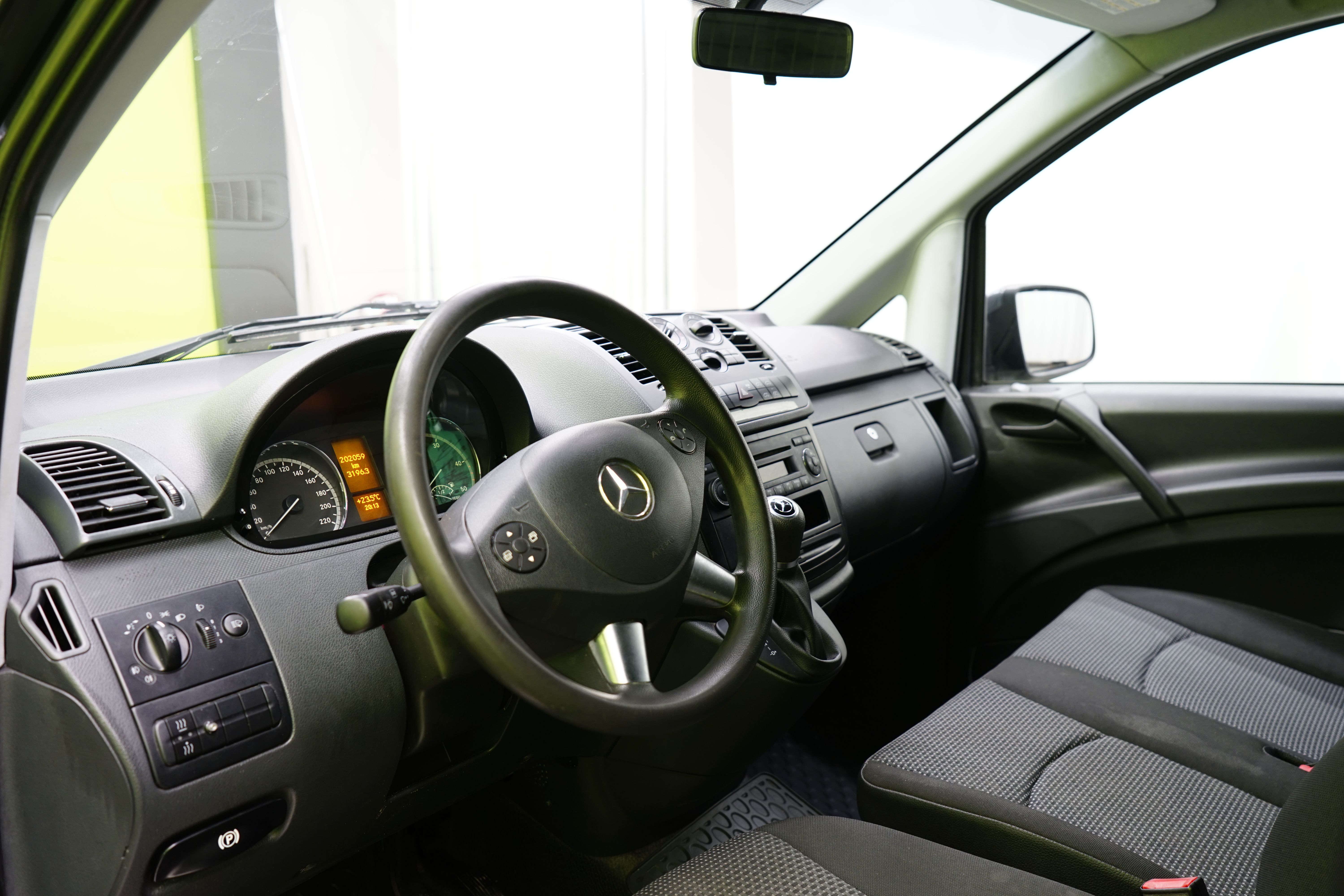 Mercedes-Benz Vito 2012