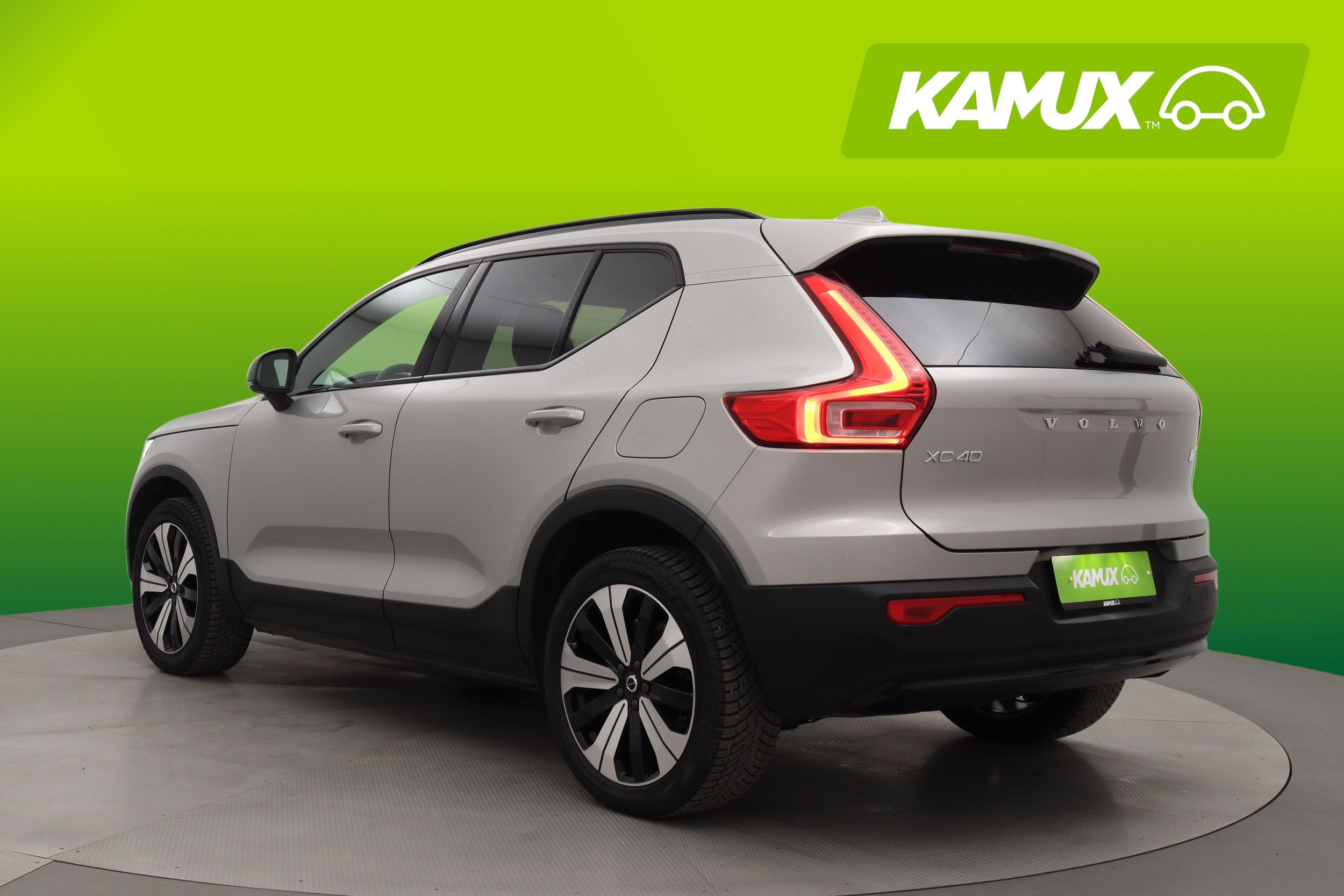 Volvo XC40 2023