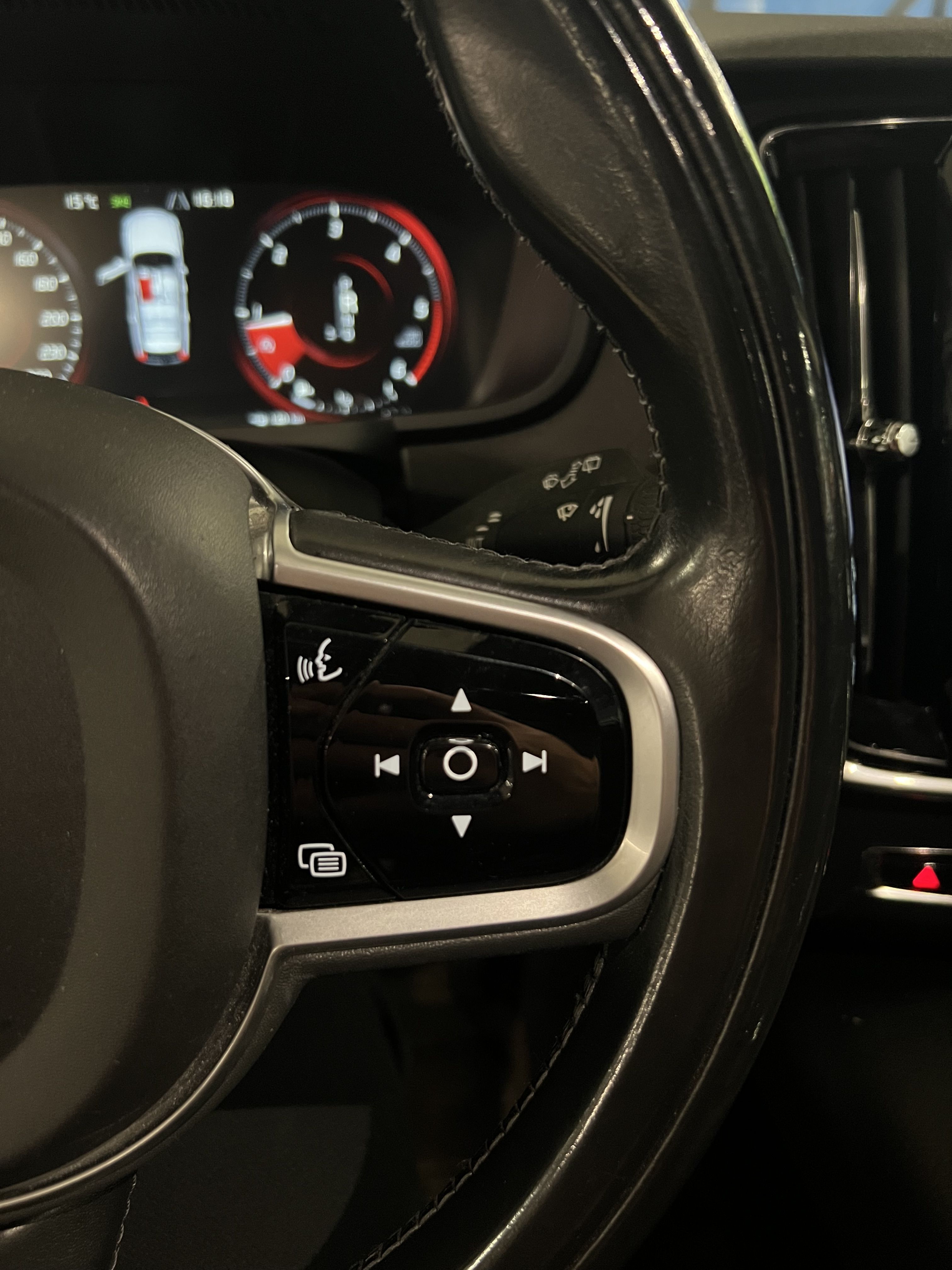 Volvo V90 Cross Country 2019