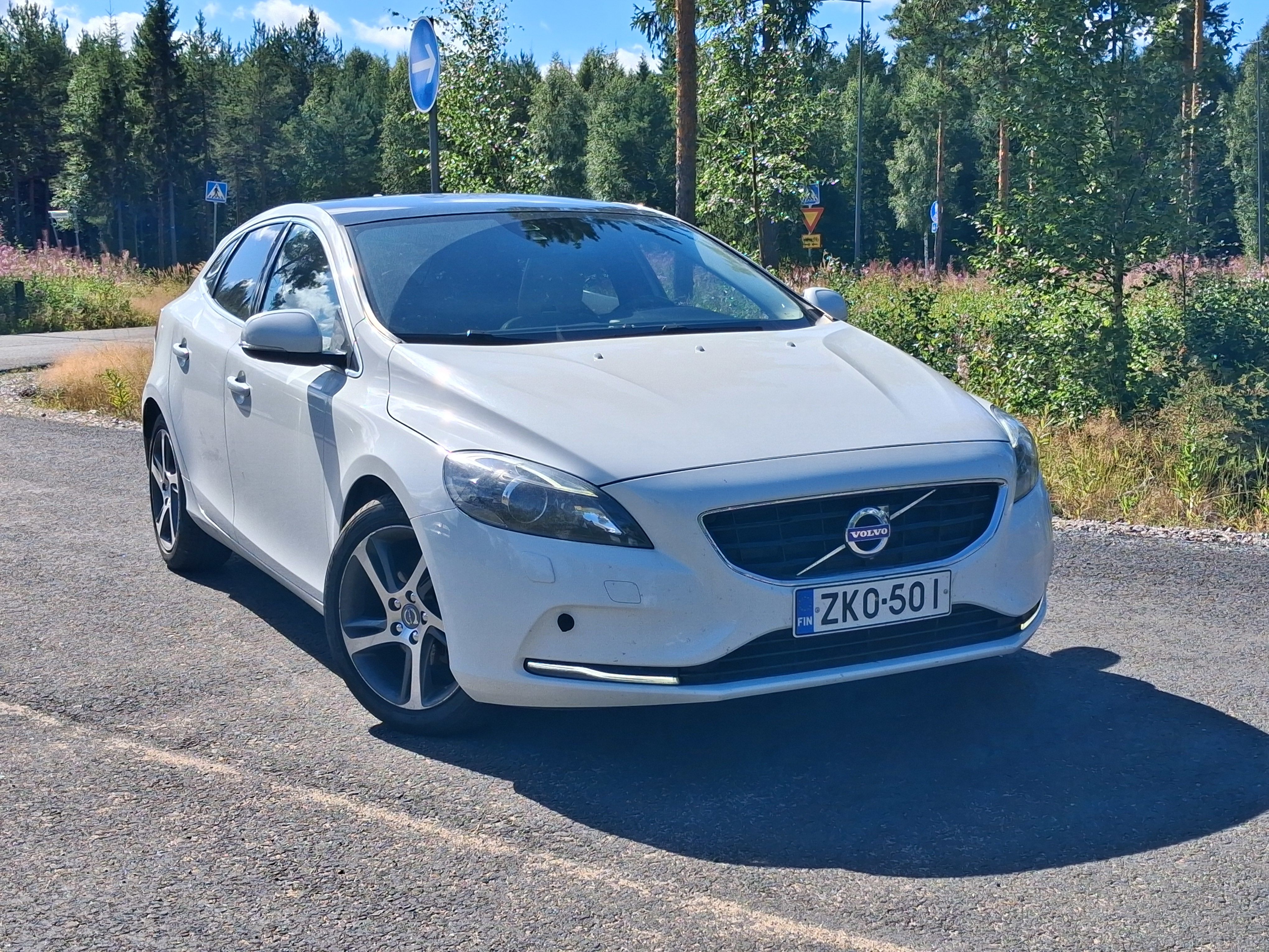Volvo V40 2015