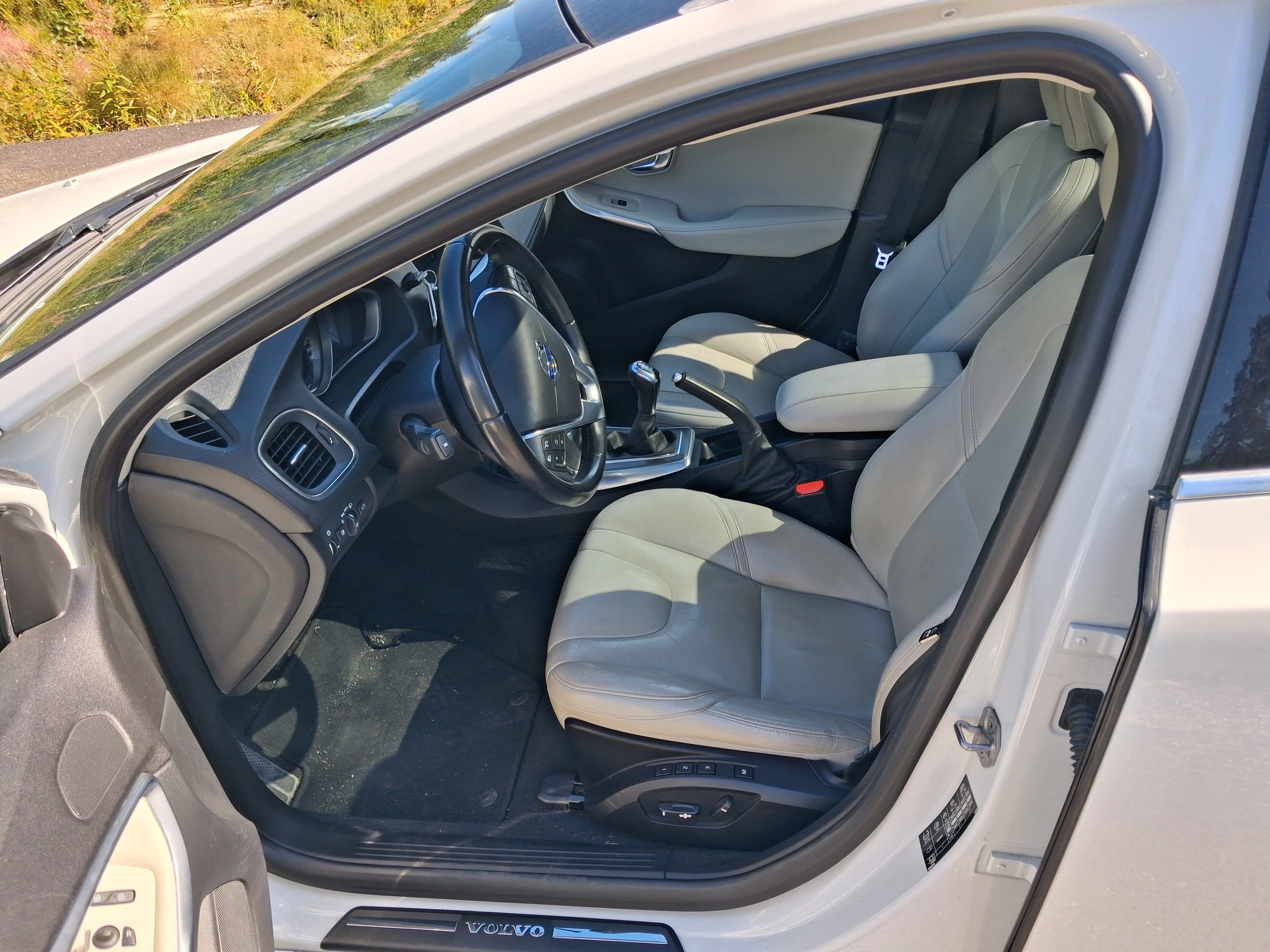 Volvo V40 2015