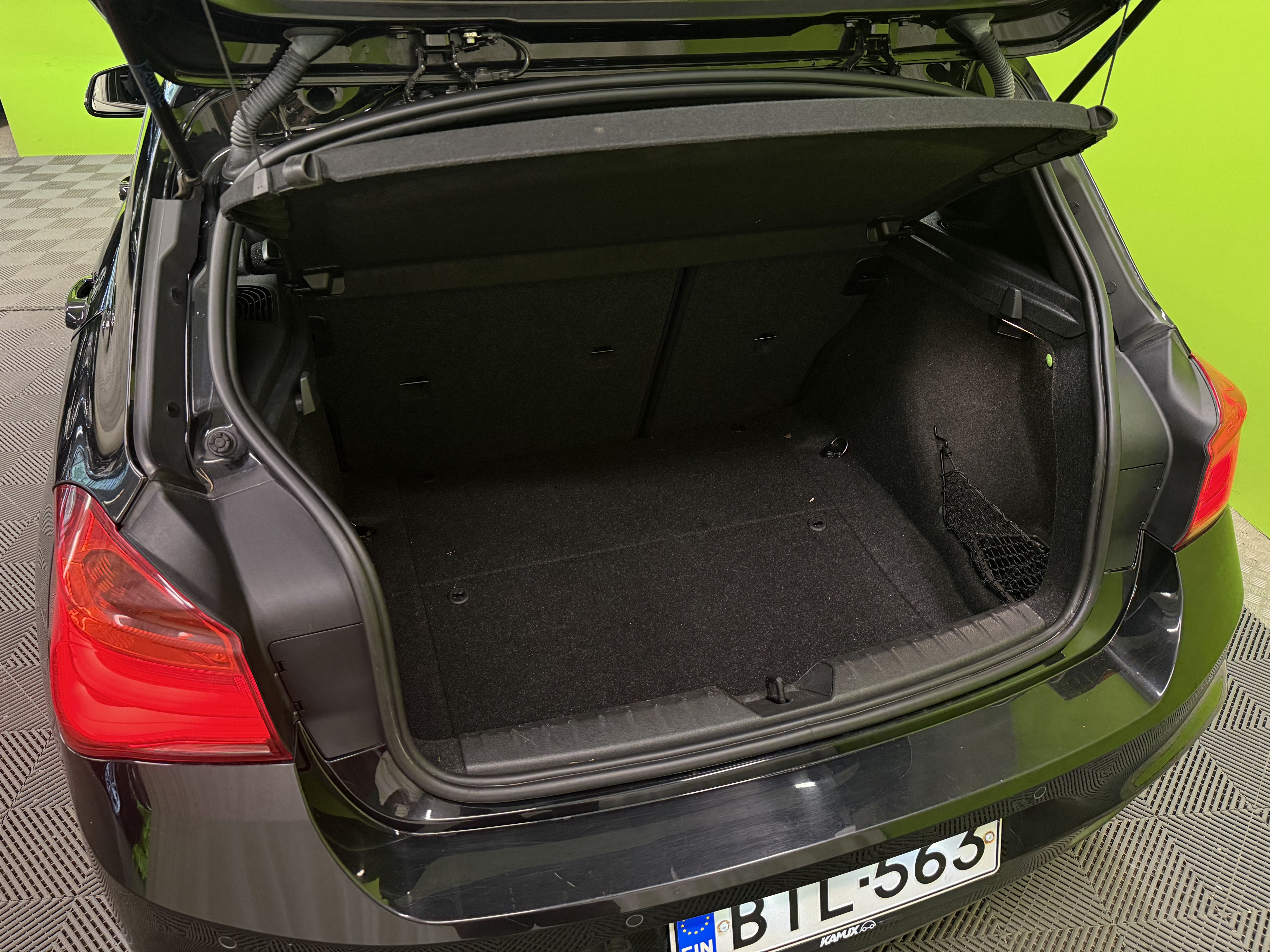 BMW 120 2016