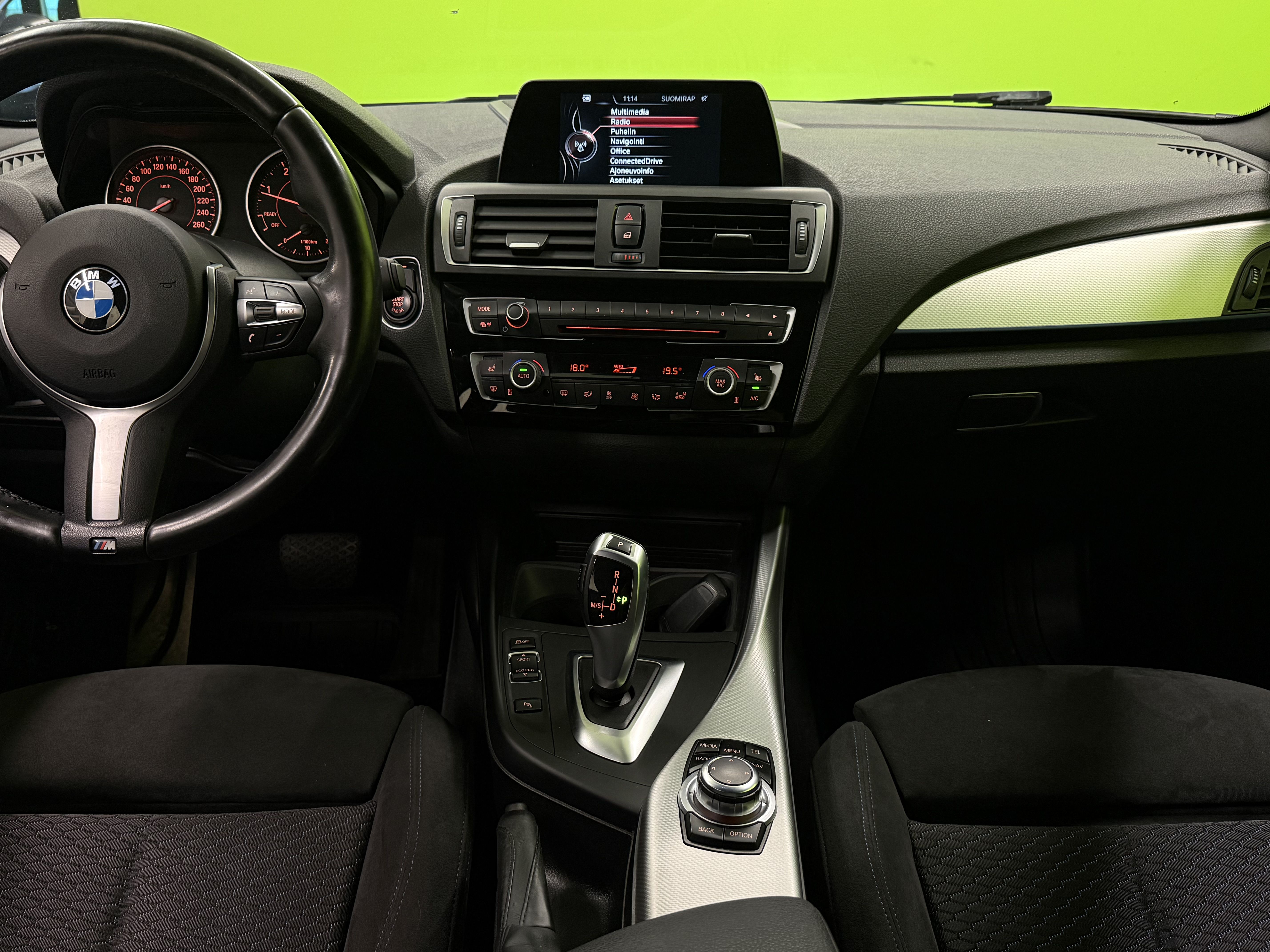 BMW 120 2016