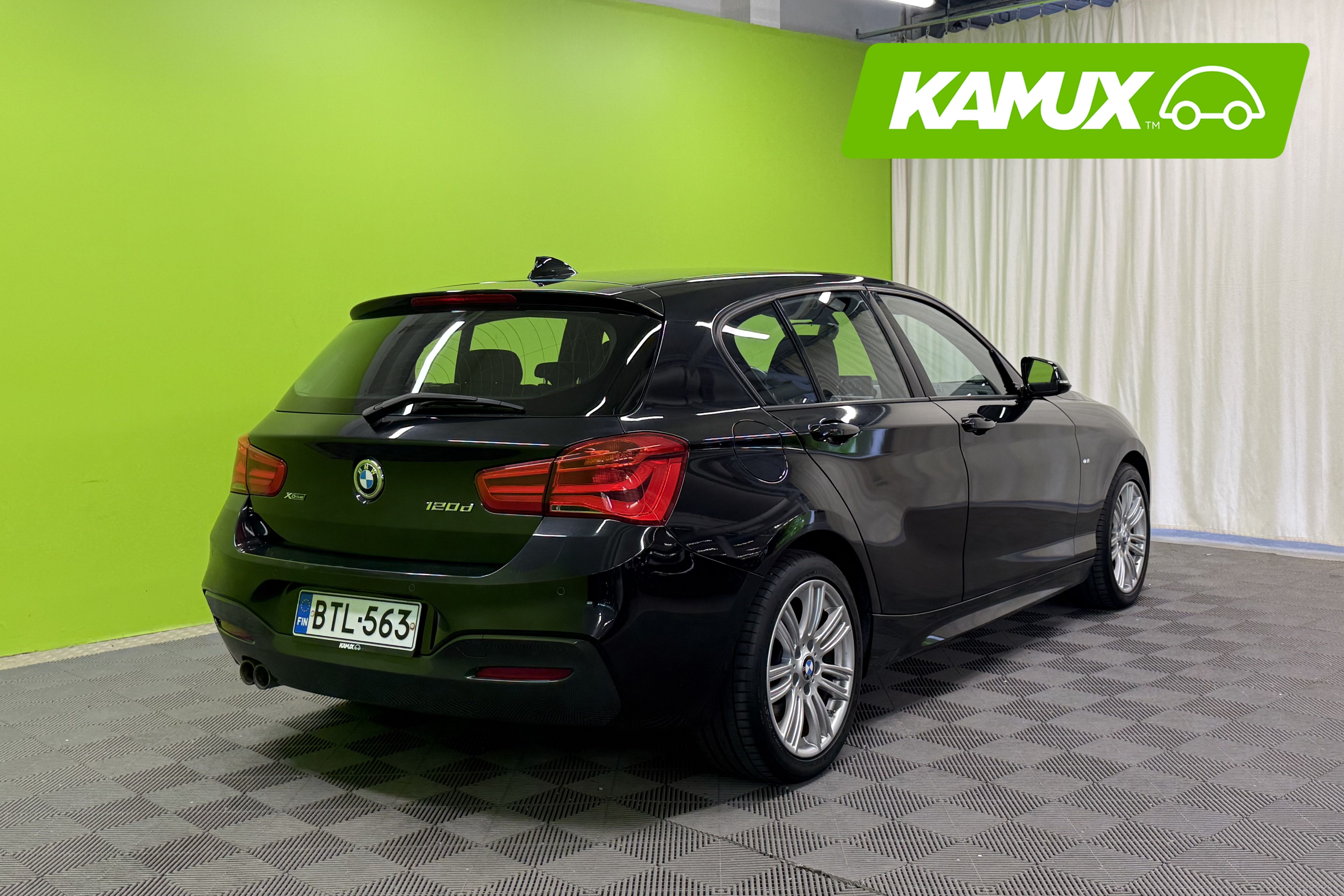 BMW 120 2016