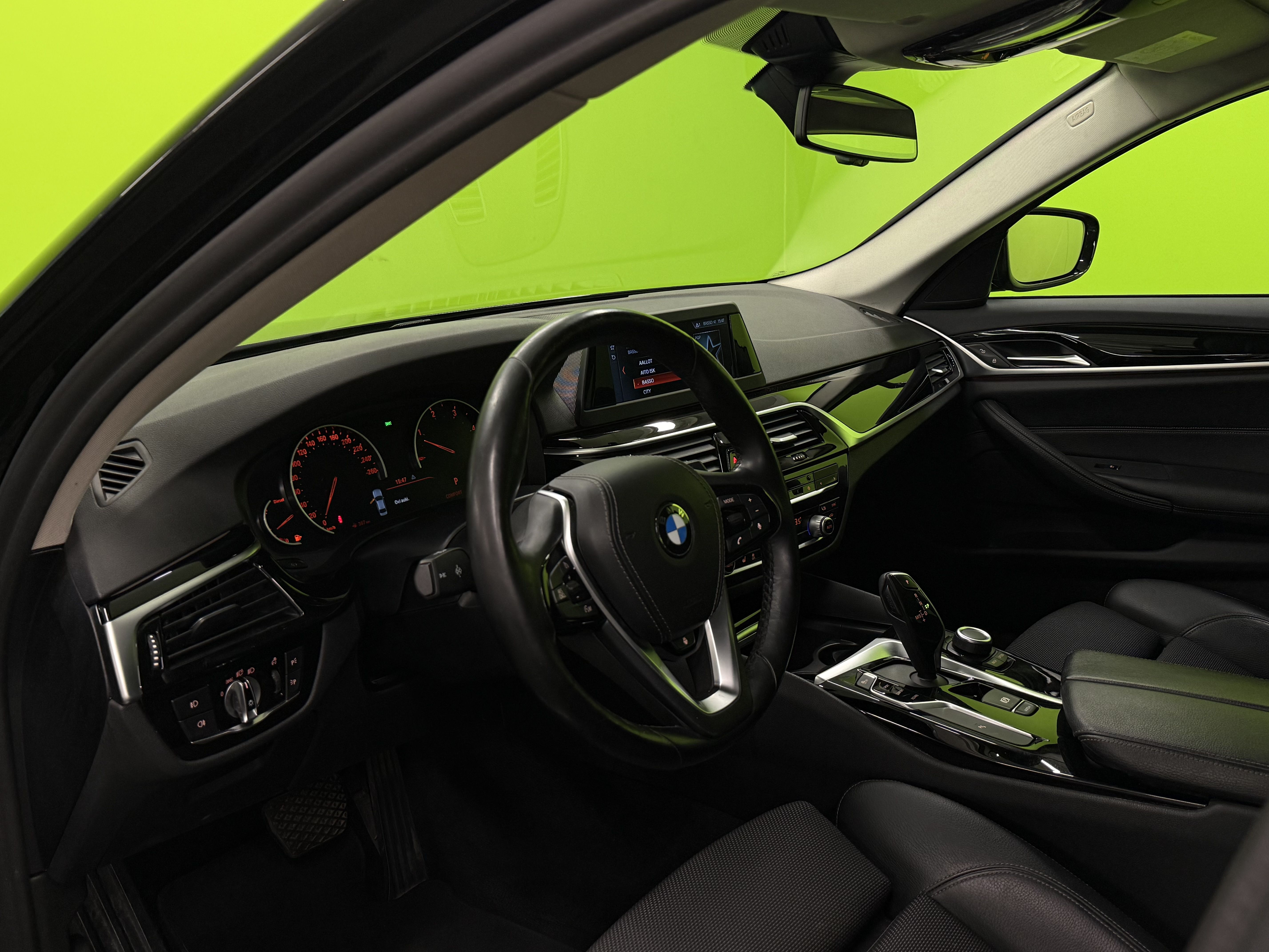 BMW 518 2019