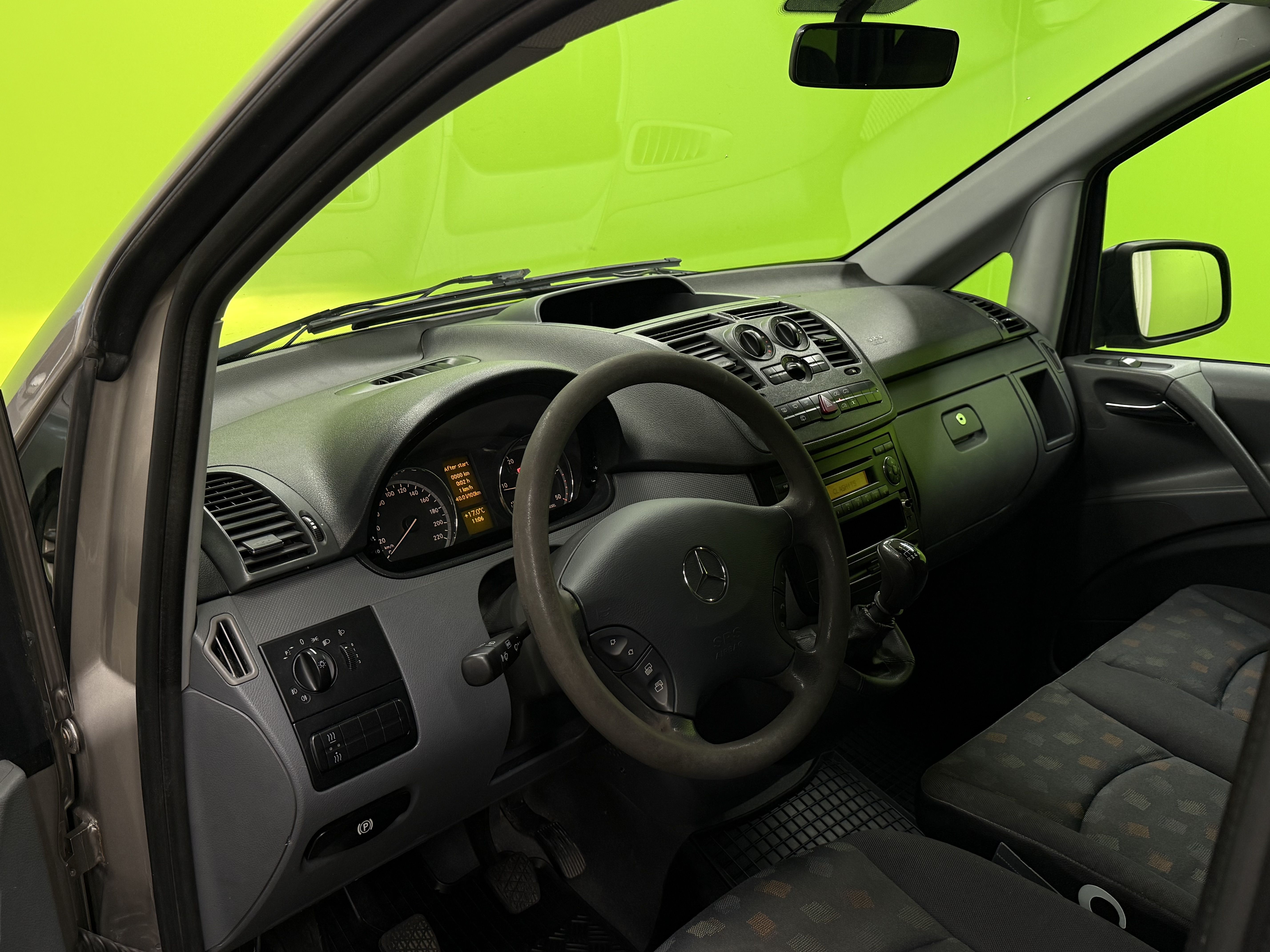 Mercedes-Benz Vito 2010