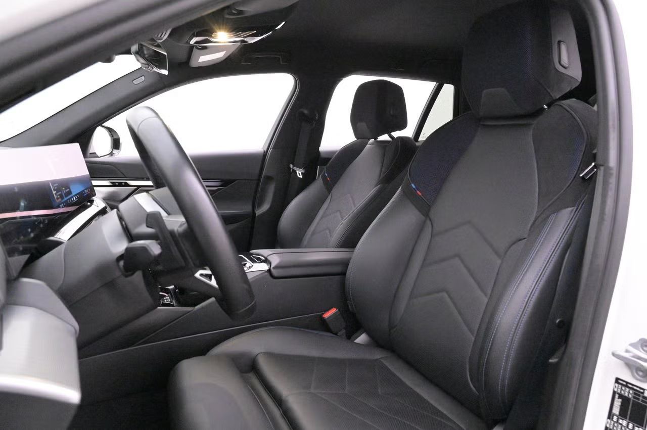 BMW i5 2025