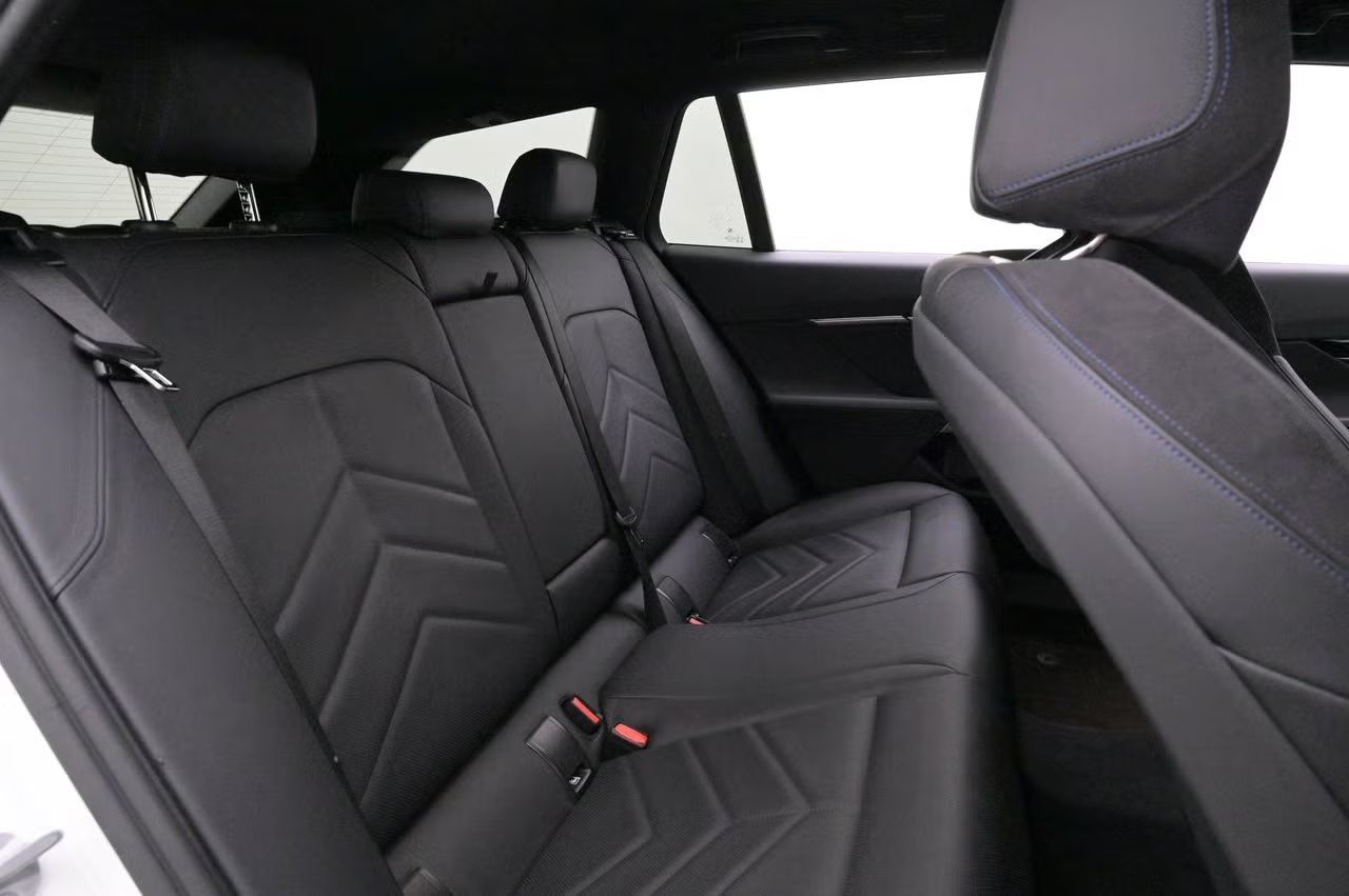 BMW i5 2025