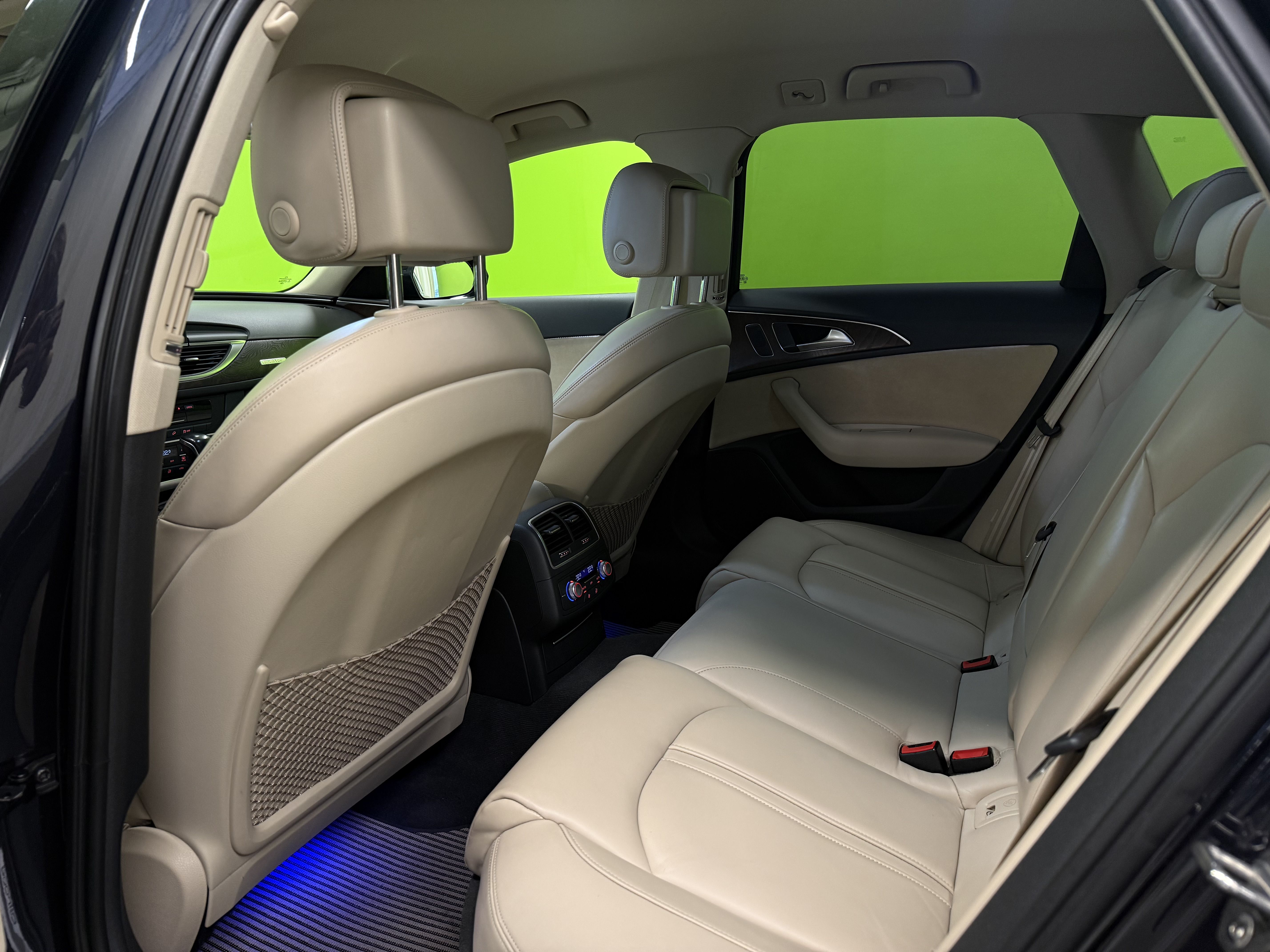 Audi A6 allroad quattro 2016