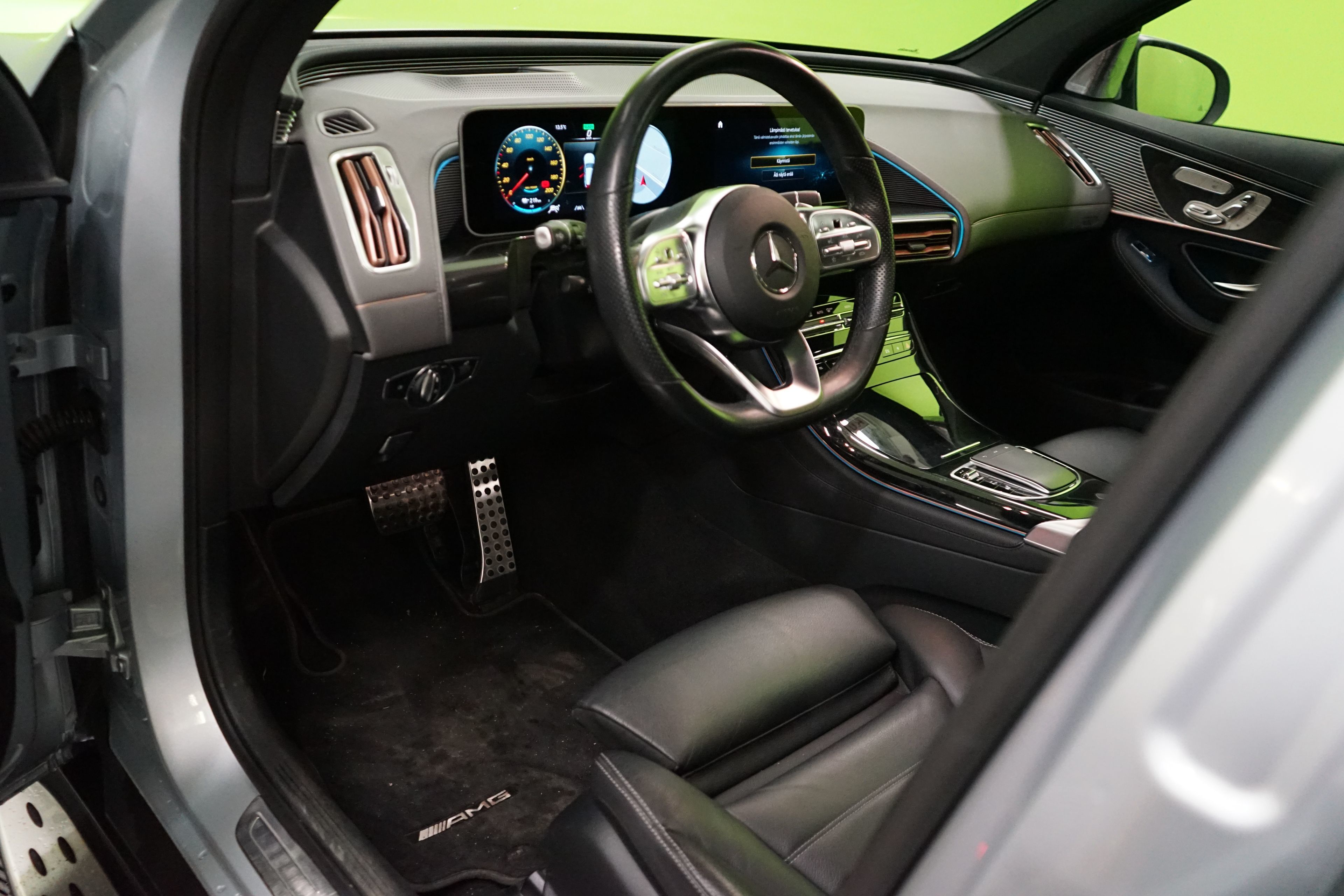 Mercedes-Benz EQC 2021