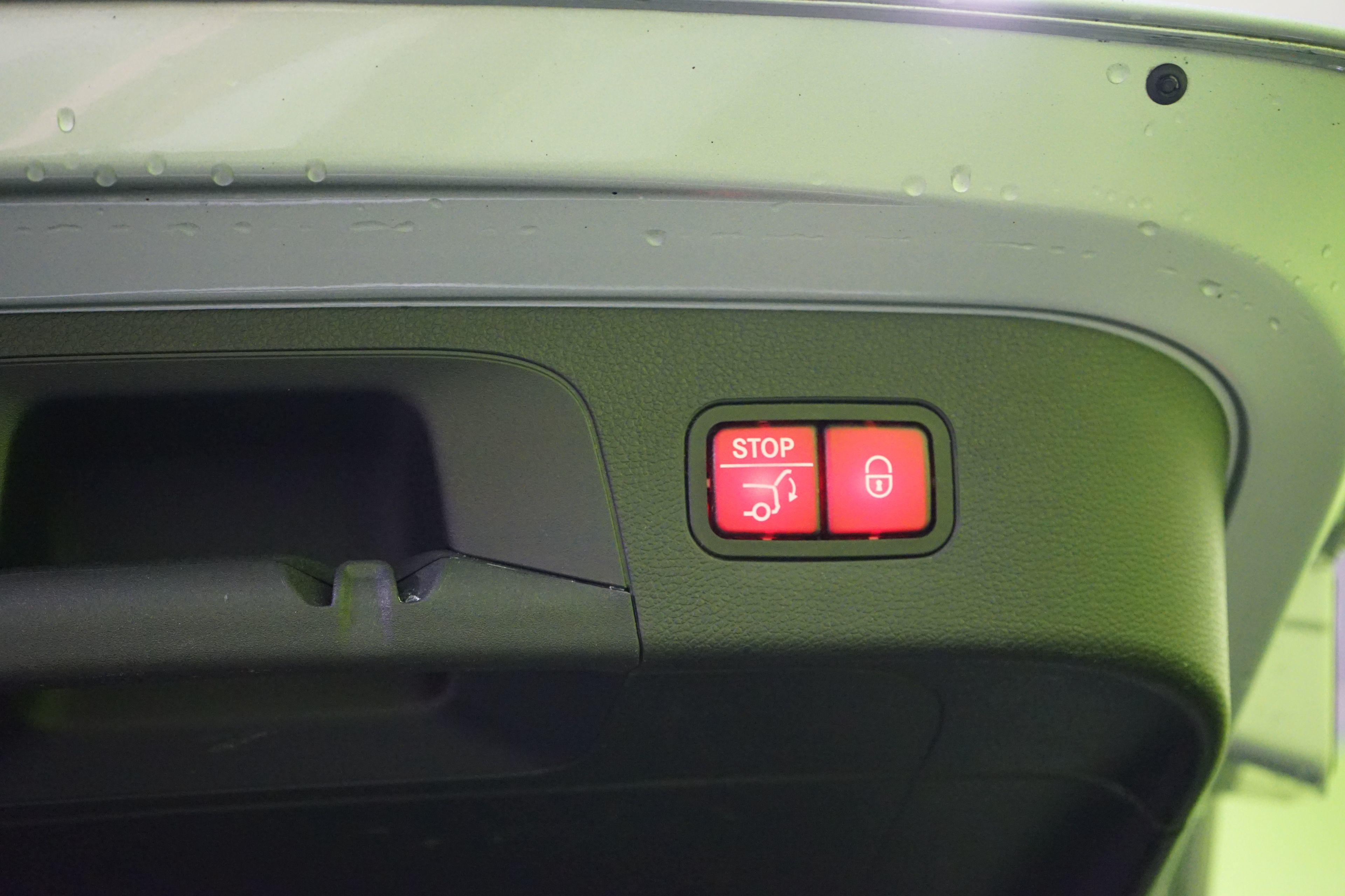 Mercedes-Benz EQC 2021