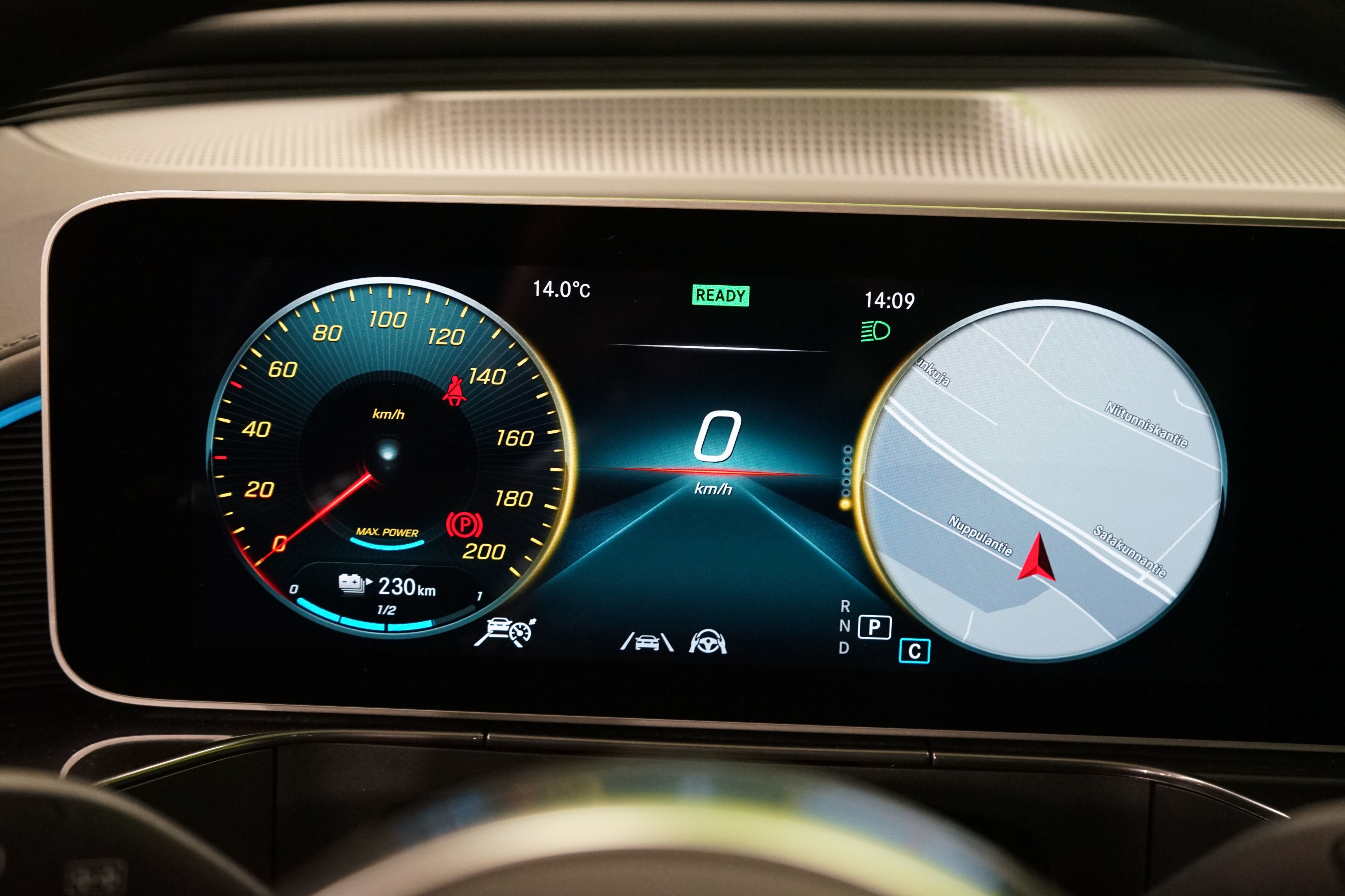 Mercedes-Benz EQC 2021