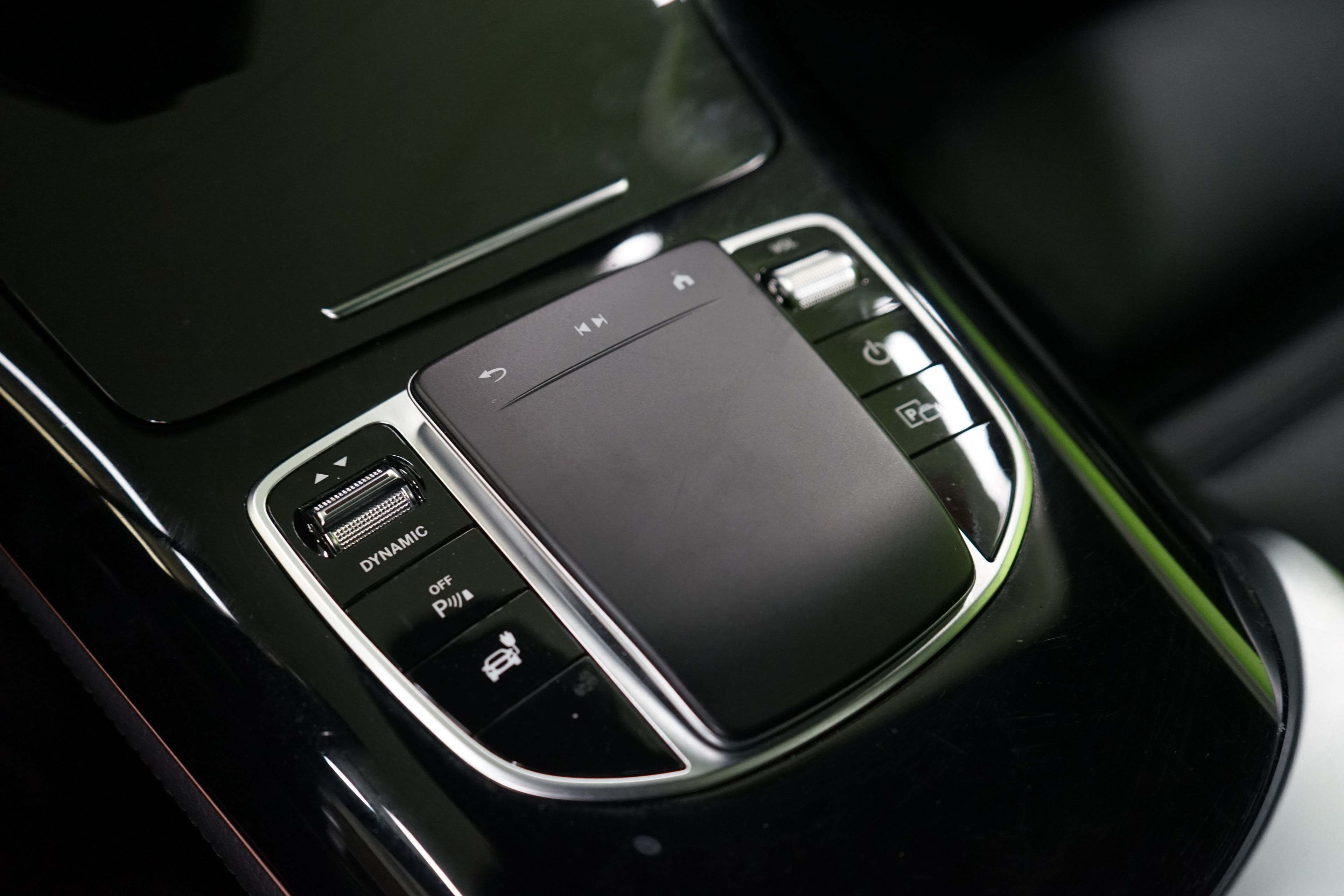 Mercedes-Benz EQC 2021