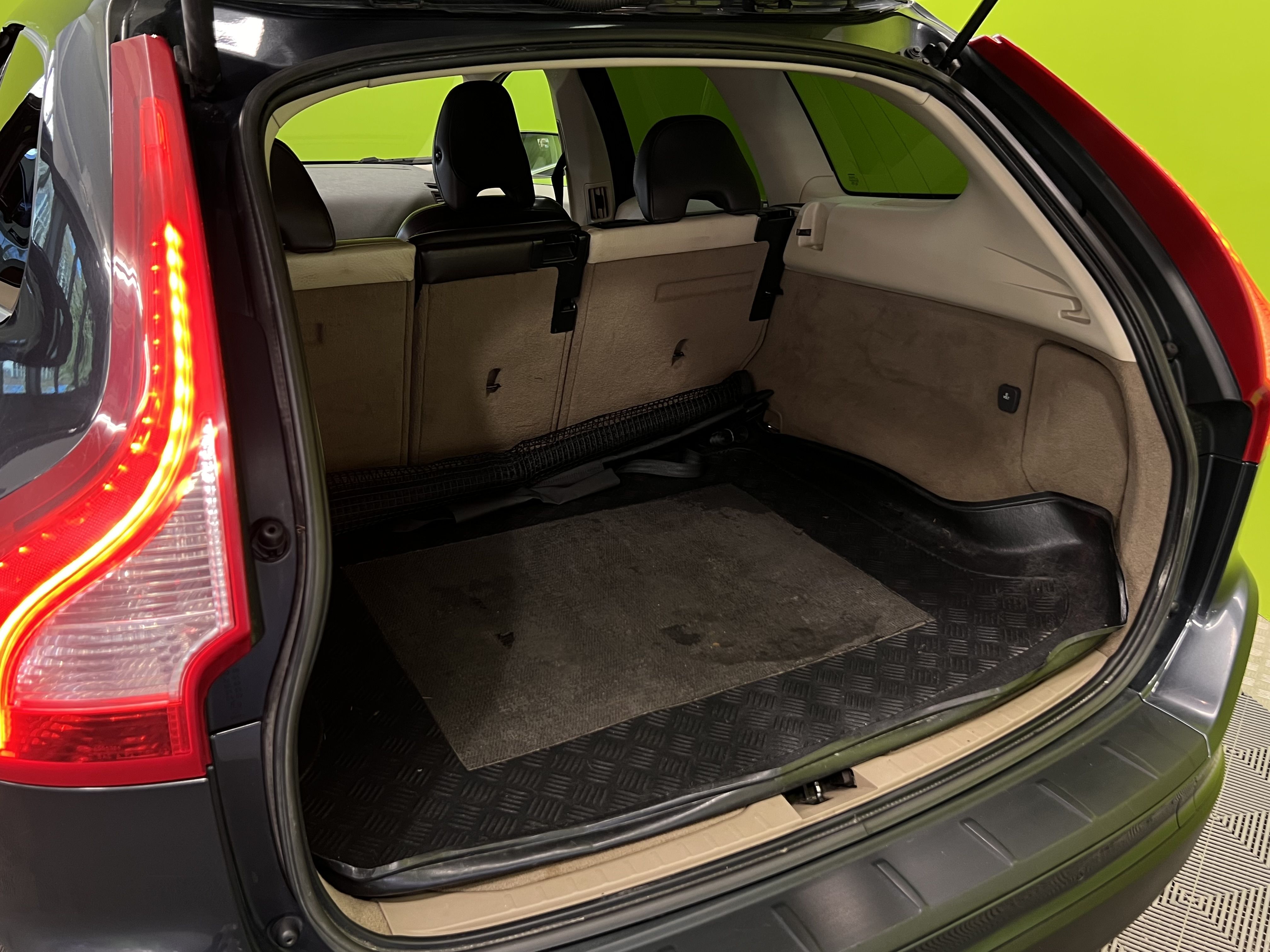 Volvo XC60 2010