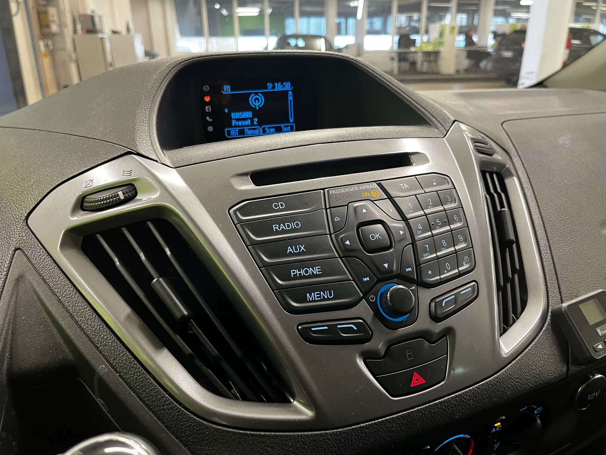 Ford Tourneo Custom 2015