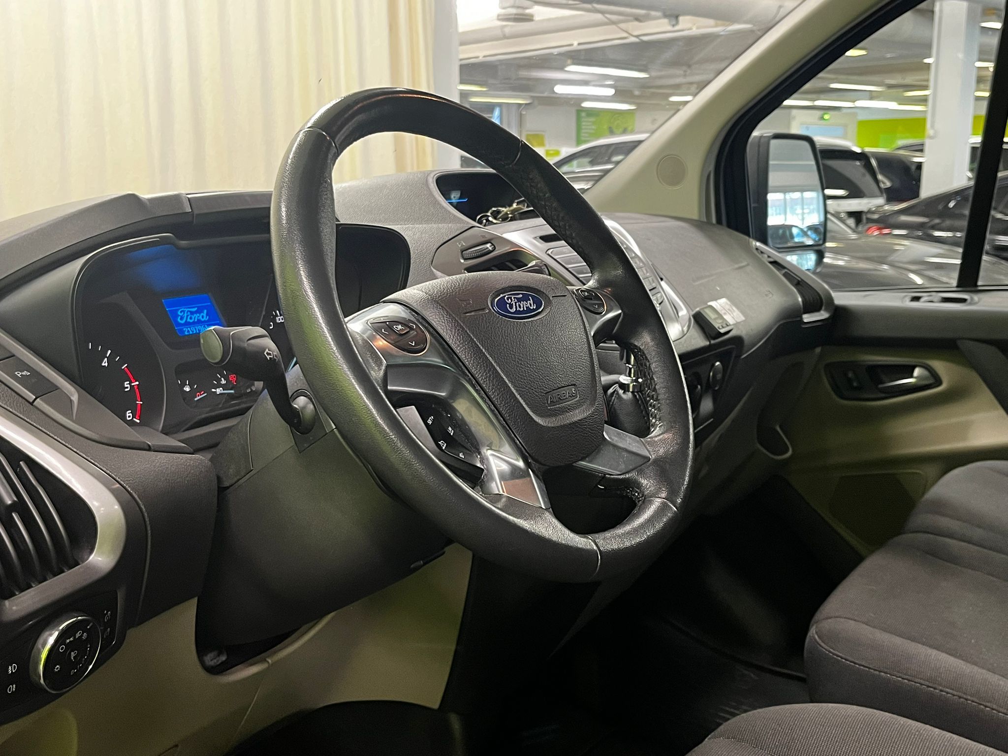 Ford Tourneo Custom 2015