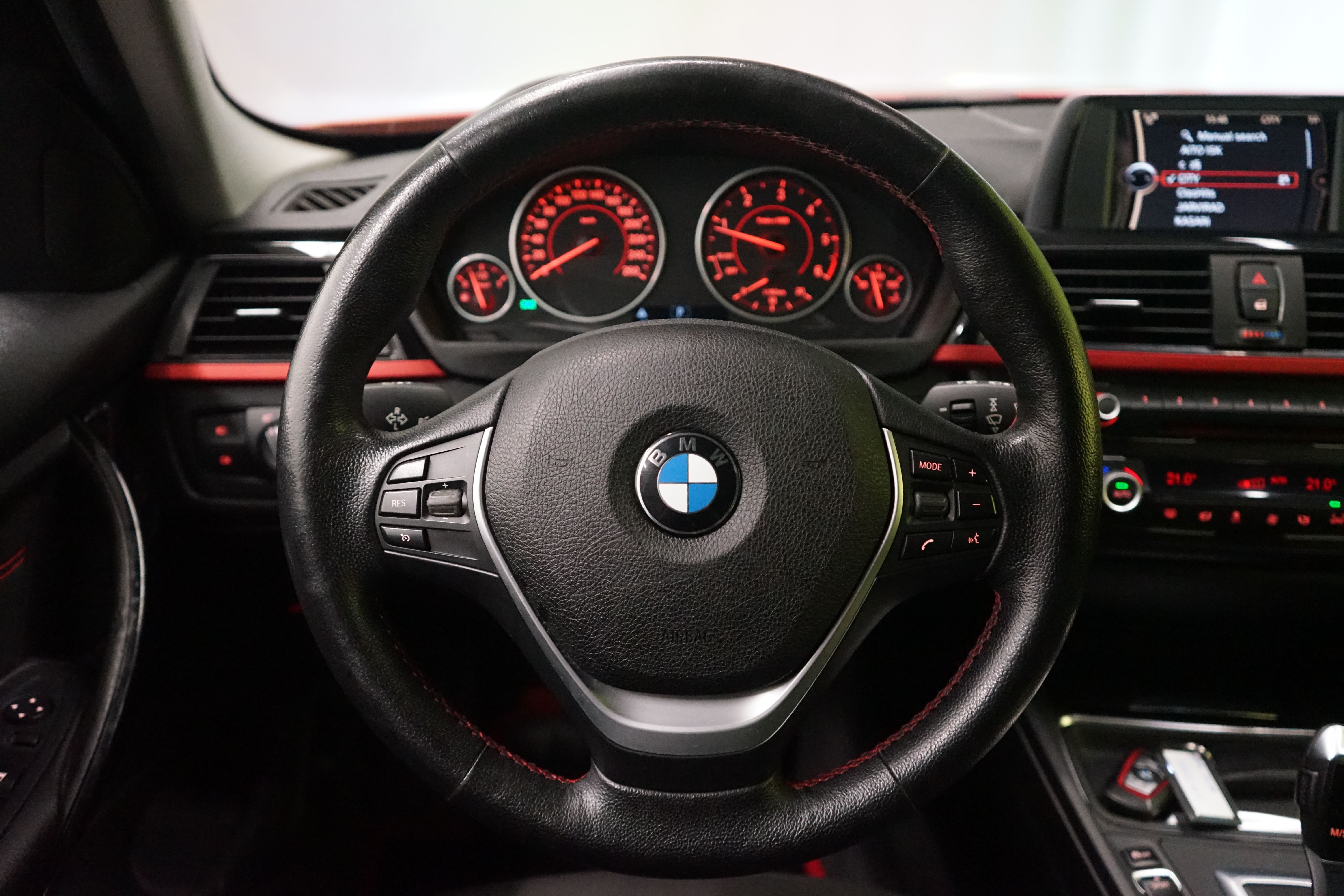 BMW 320 2013