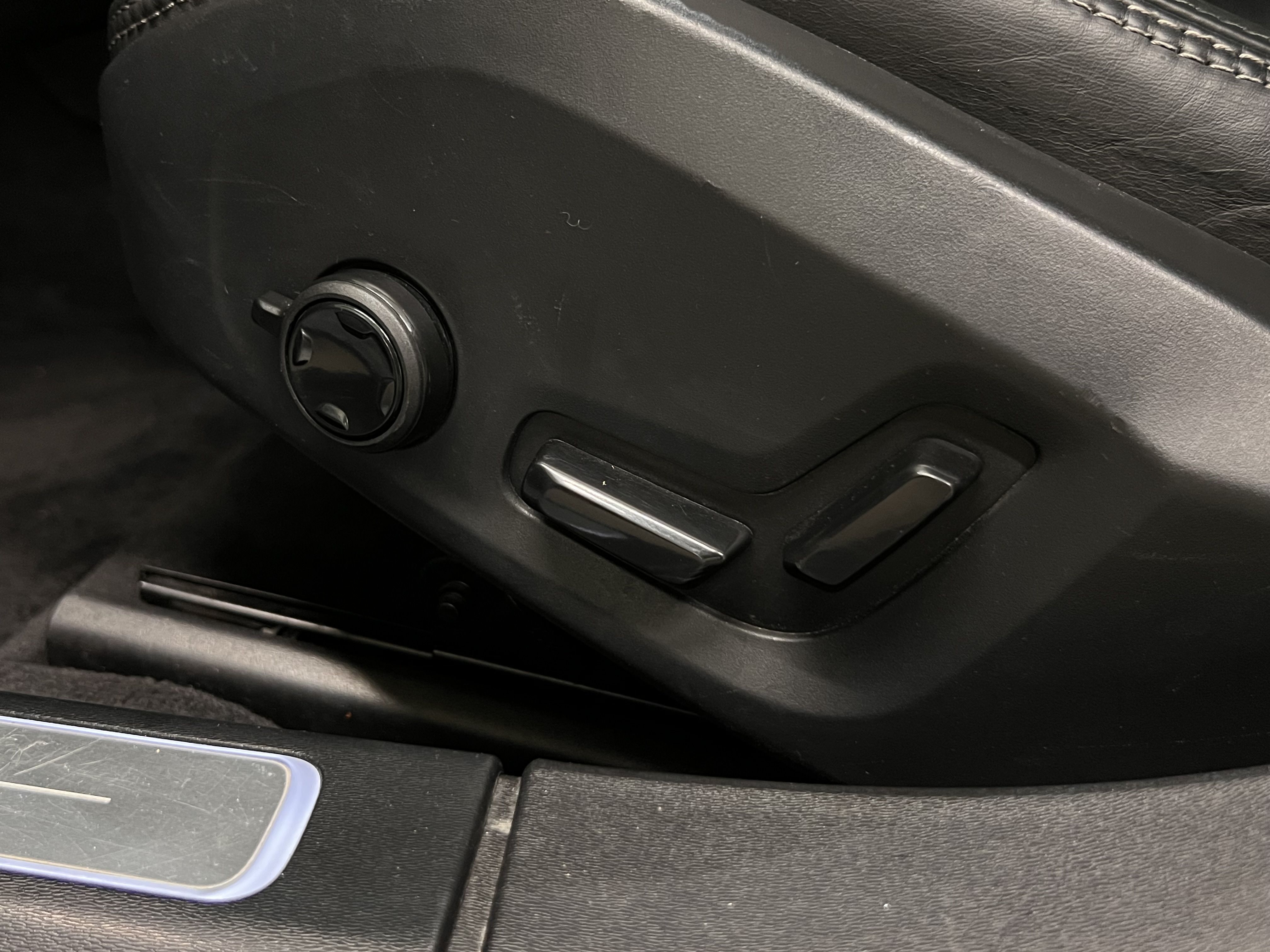 Volvo V90 2023