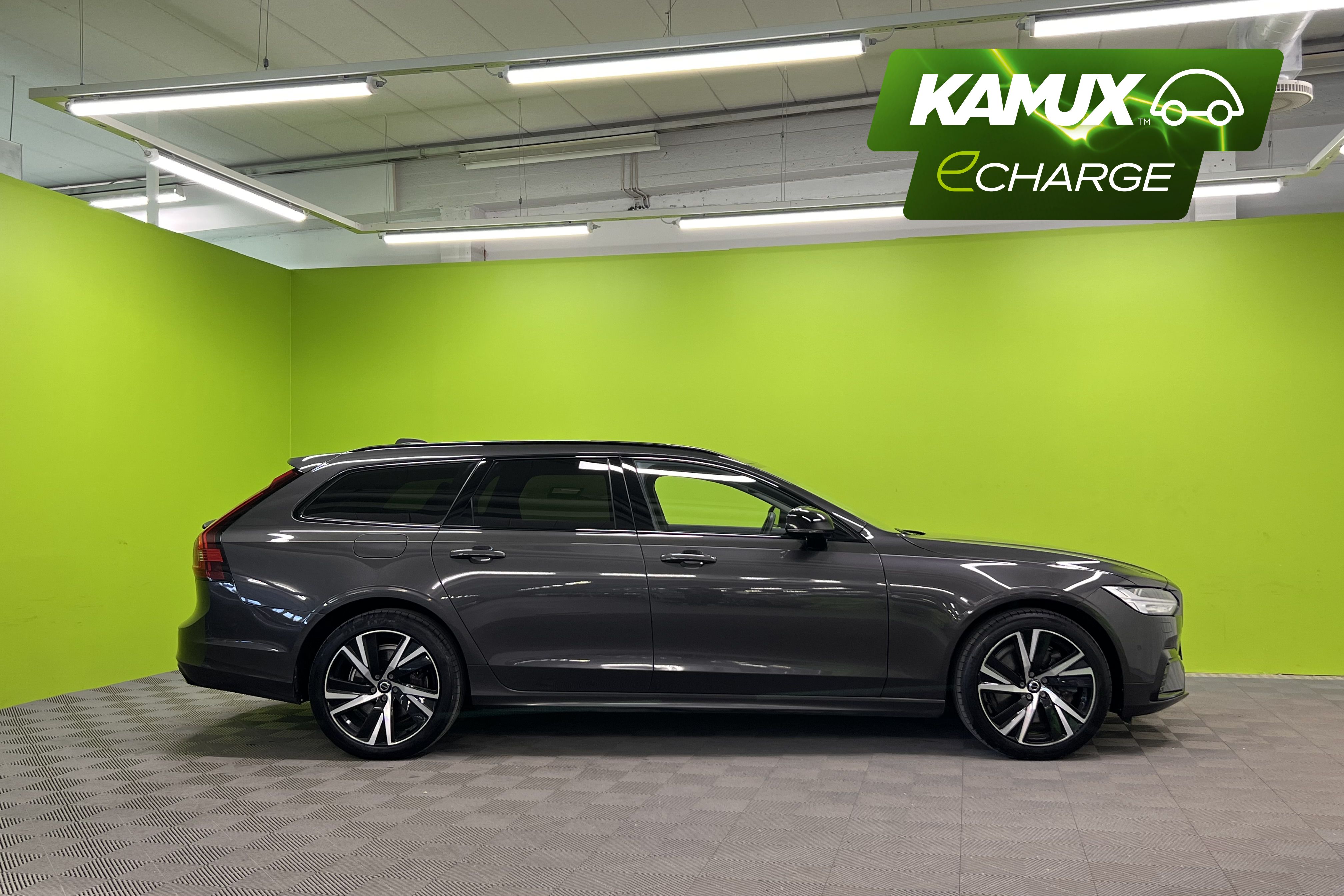Volvo V90 2023