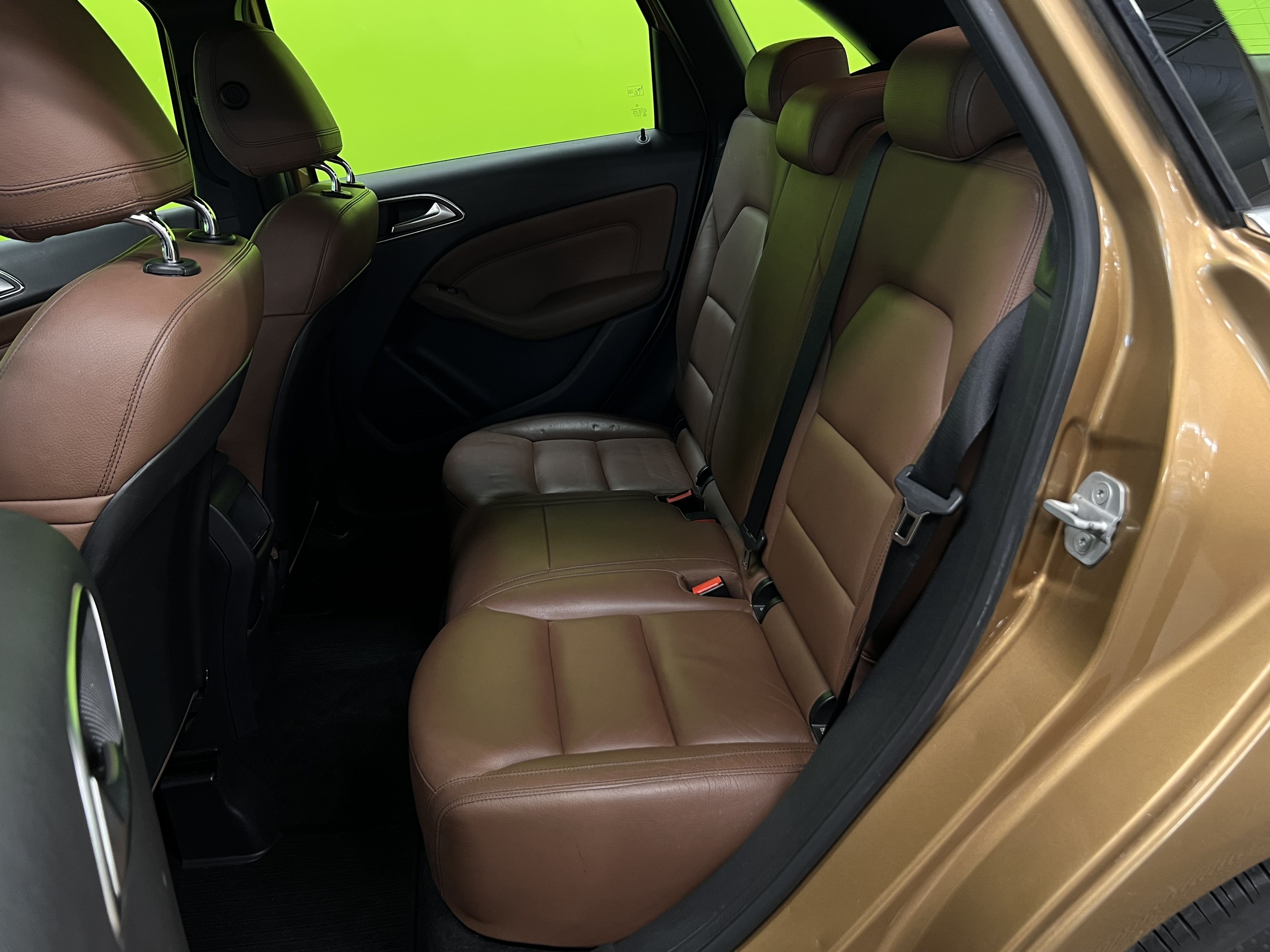 Mercedes-Benz B 2013