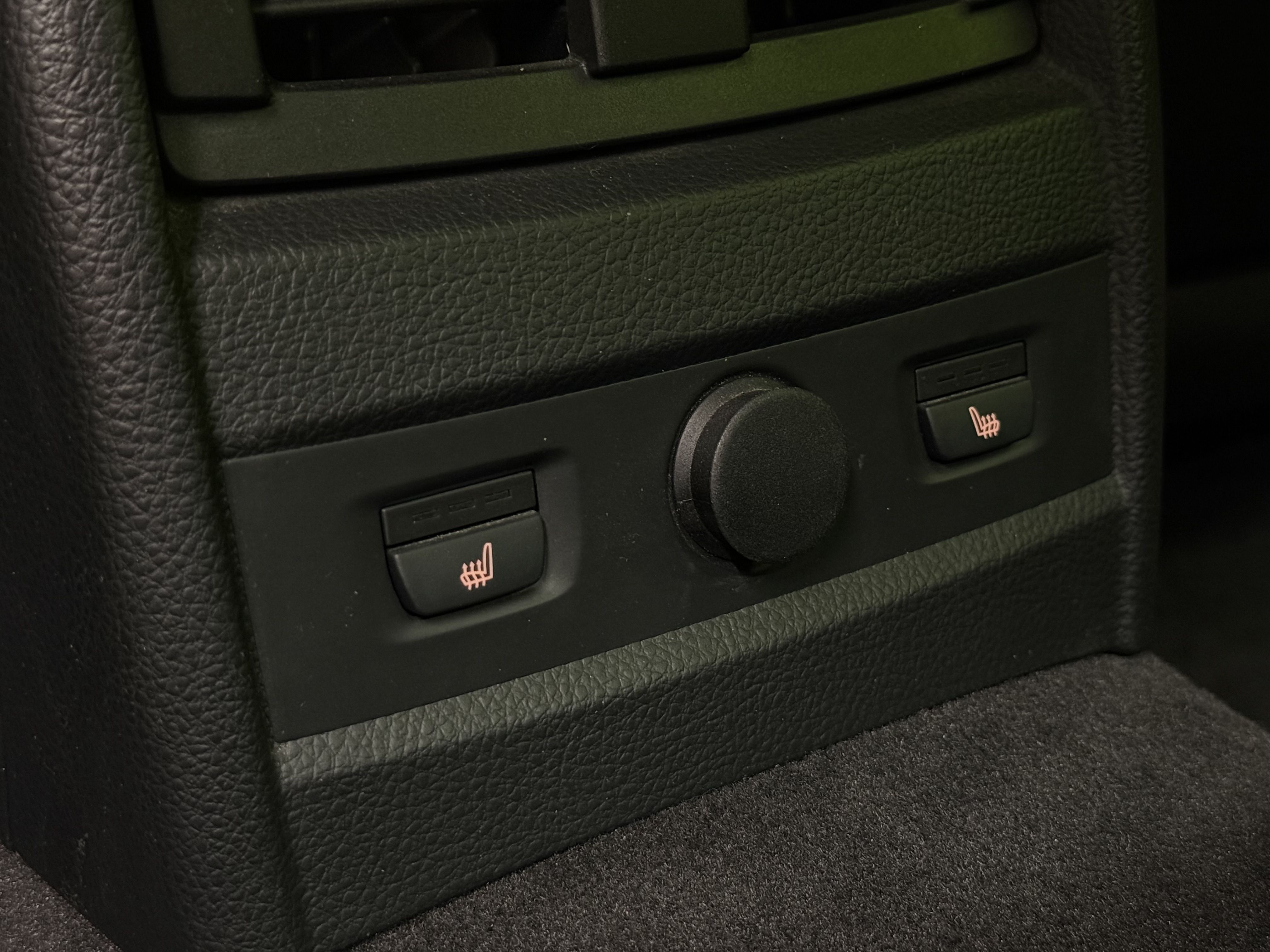 BMW 330 2013