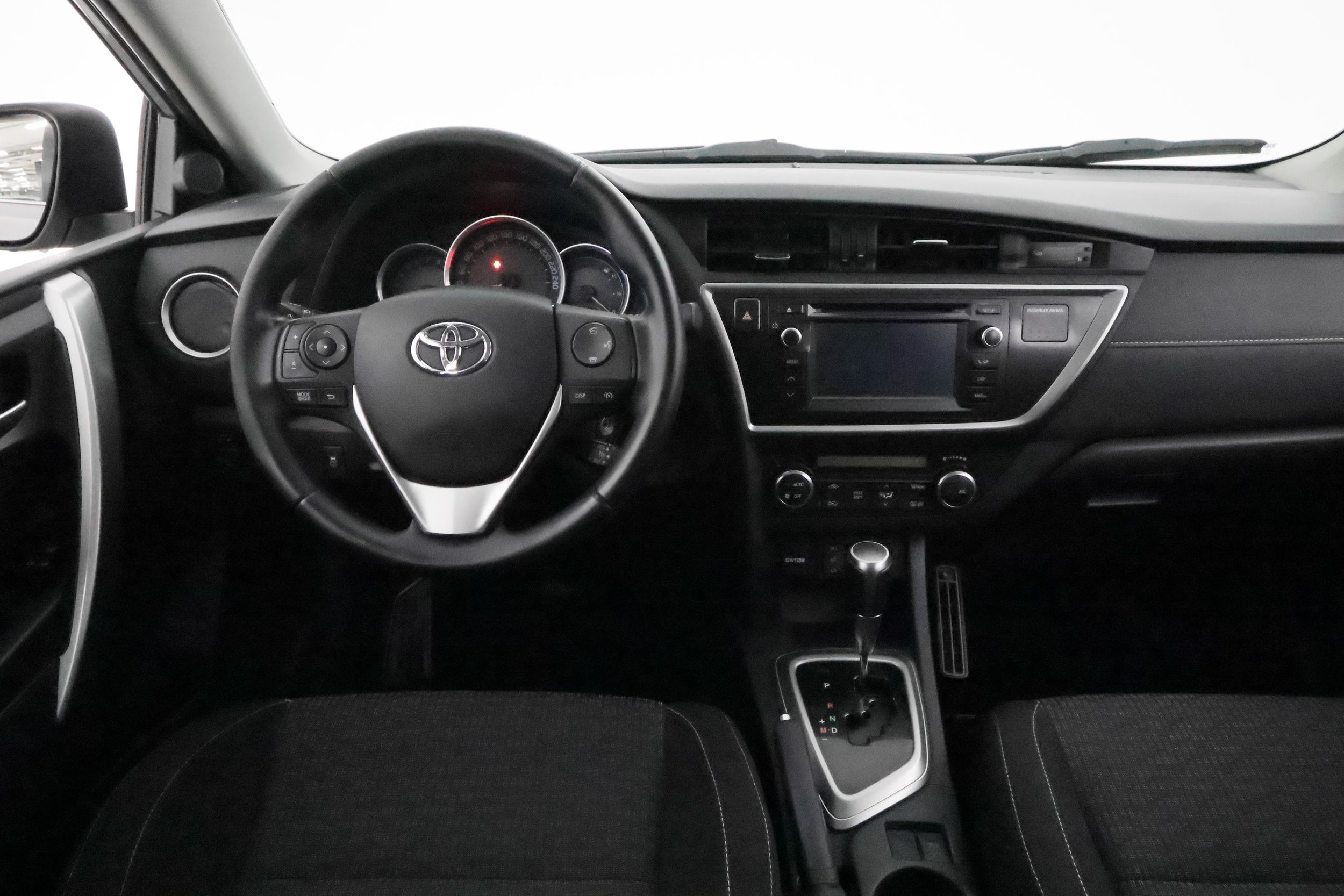 Toyota Auris 2015