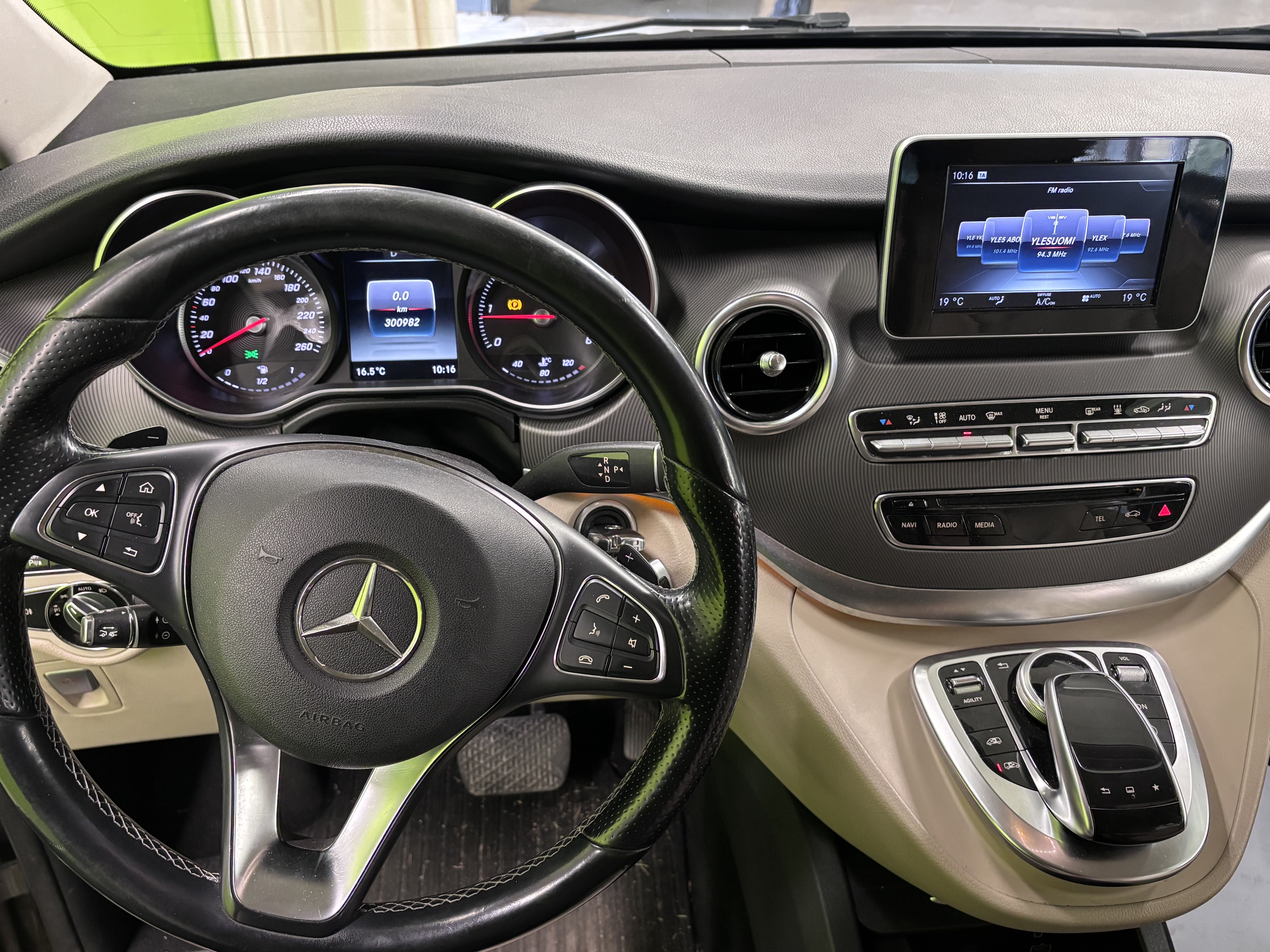 Mercedes-Benz V 2014