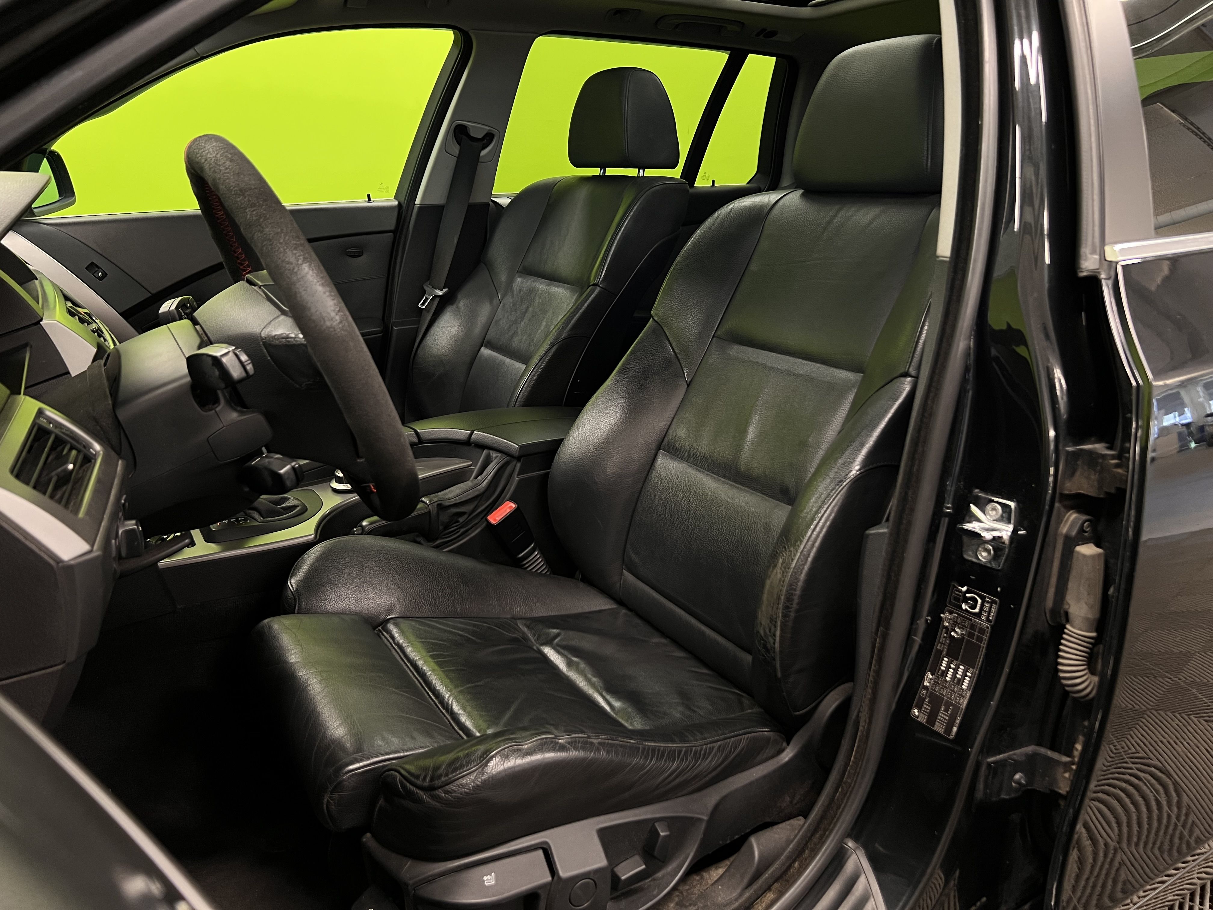 BMW 530 2006