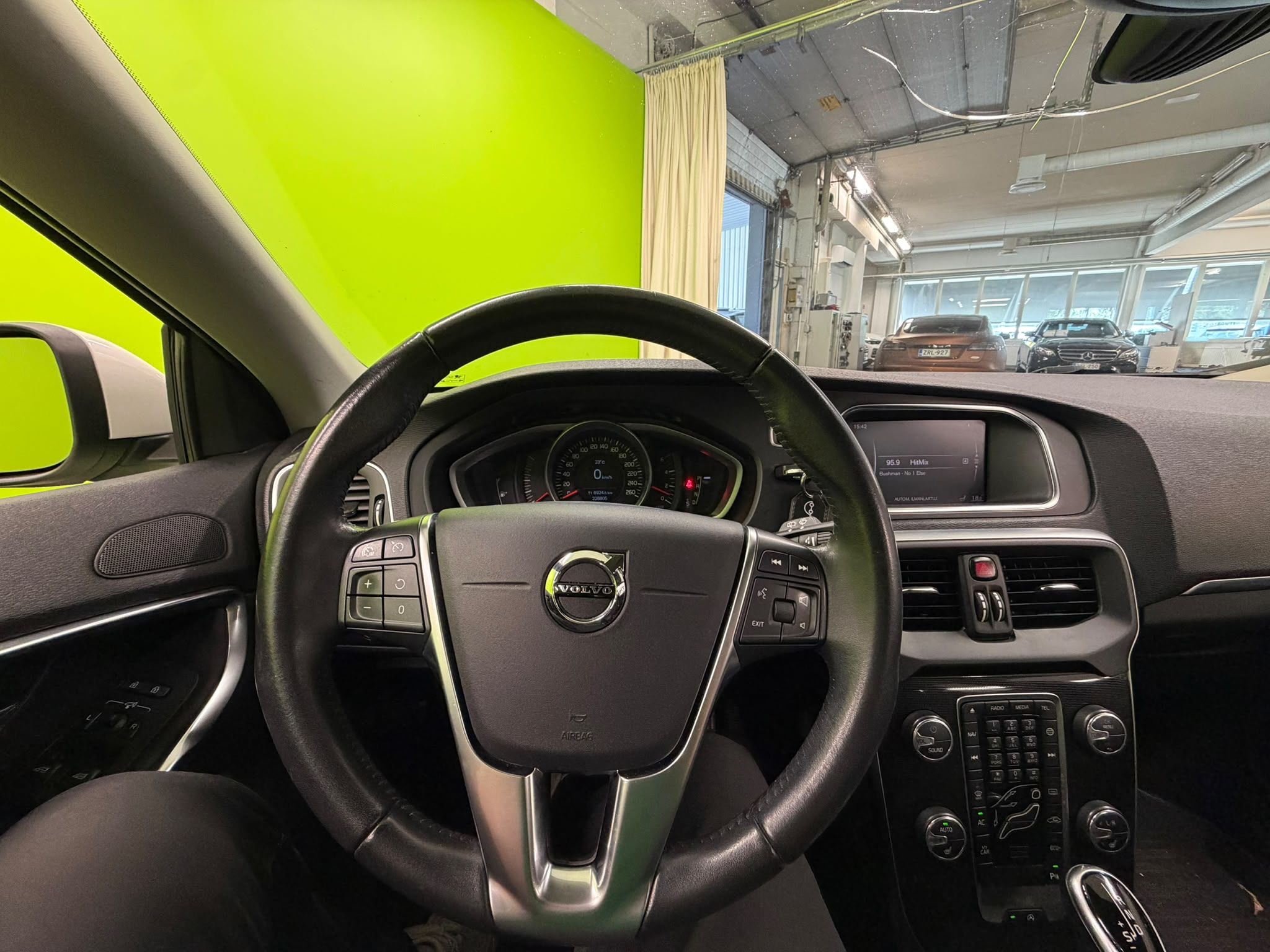 Volvo V40 2018