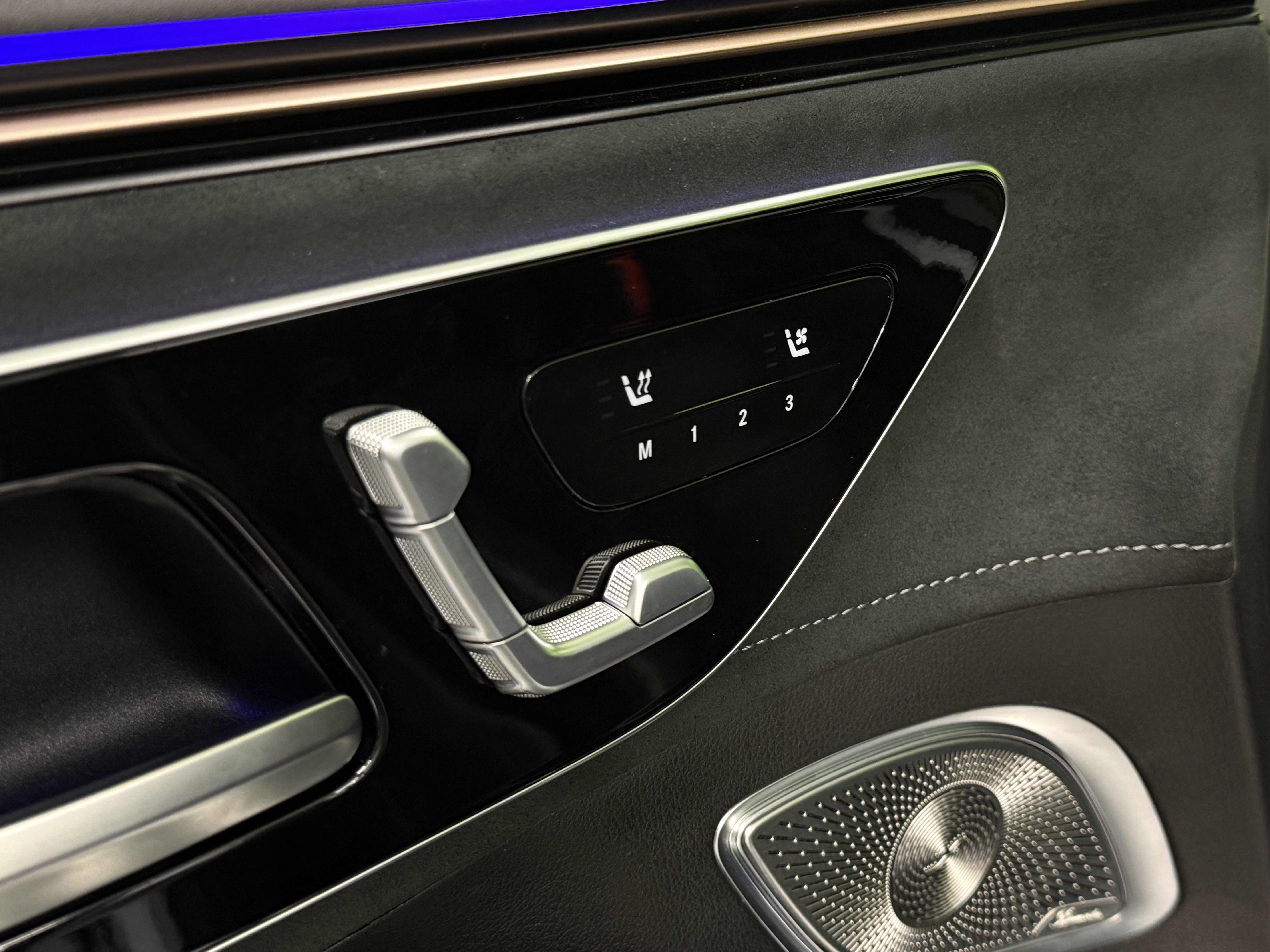 Mercedes-Benz EQE SUV 2023