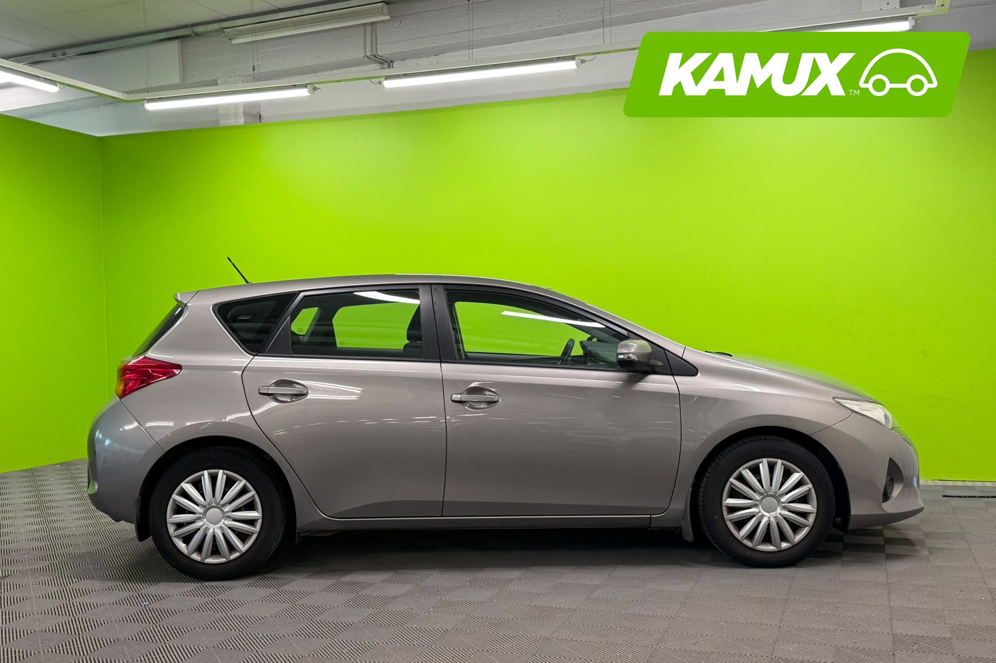 Toyota Auris 2013