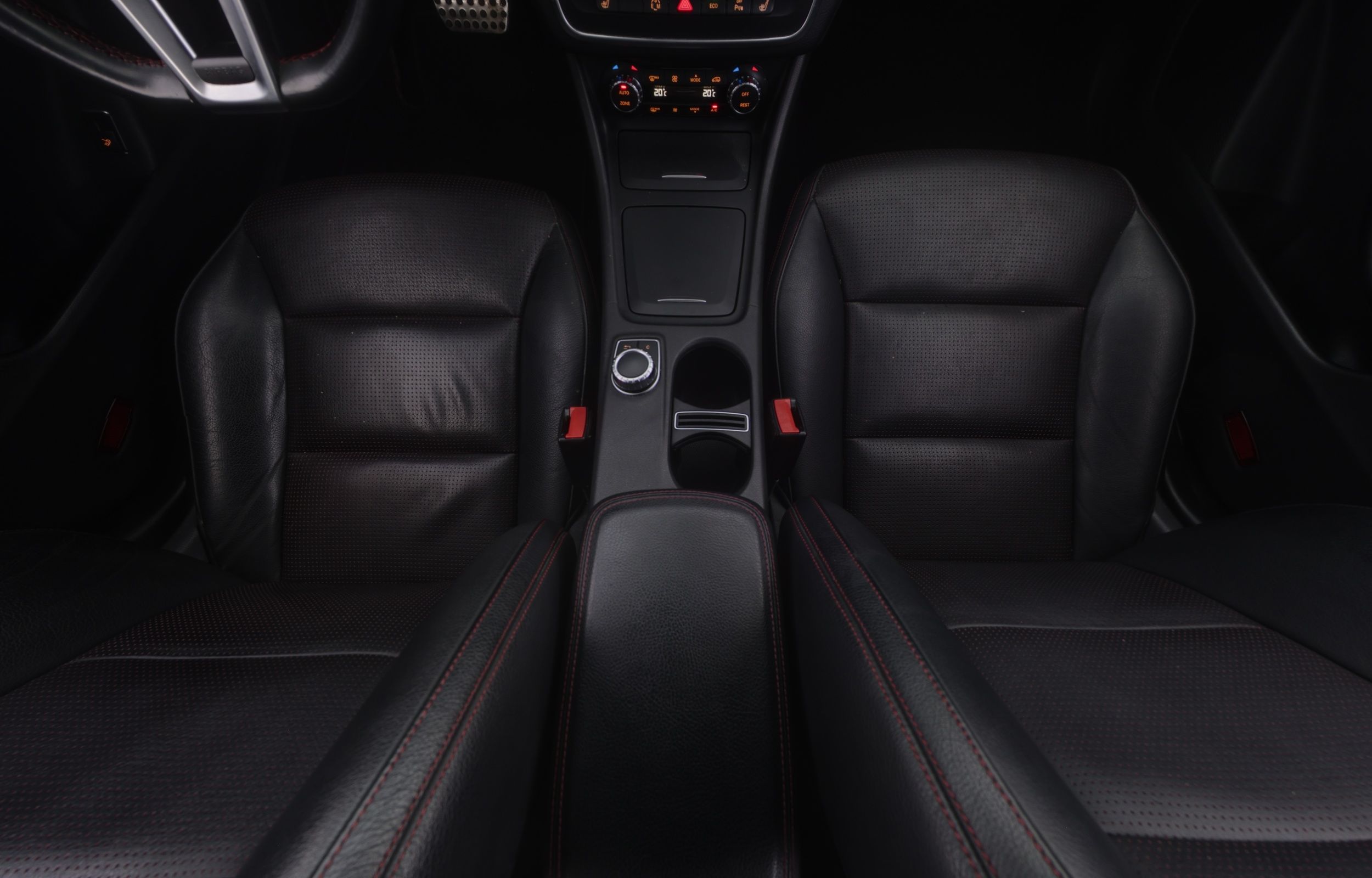 Mercedes-Benz CLA 2015