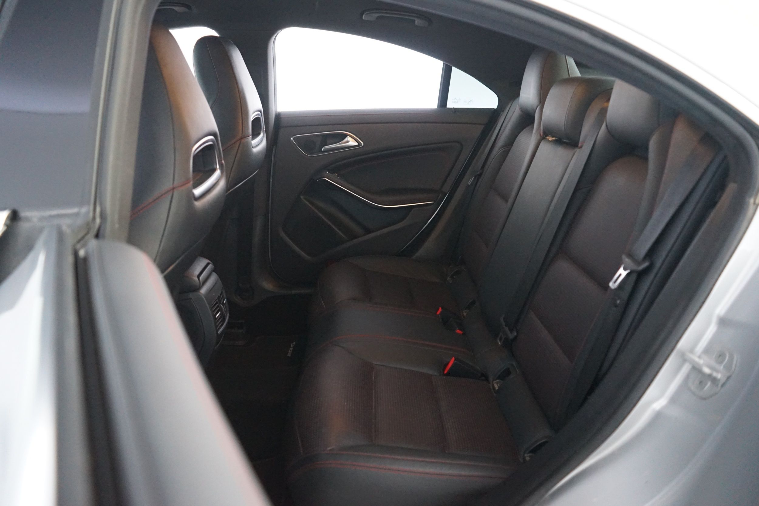 Mercedes-Benz CLA 2015