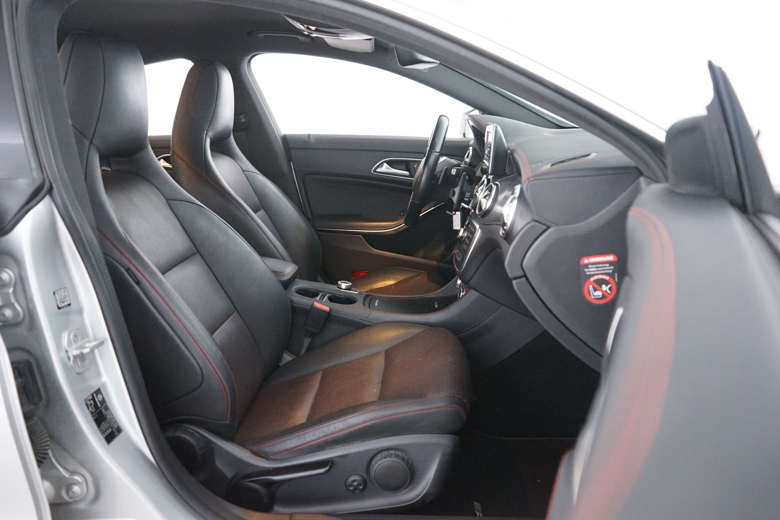 Mercedes-Benz CLA 2015