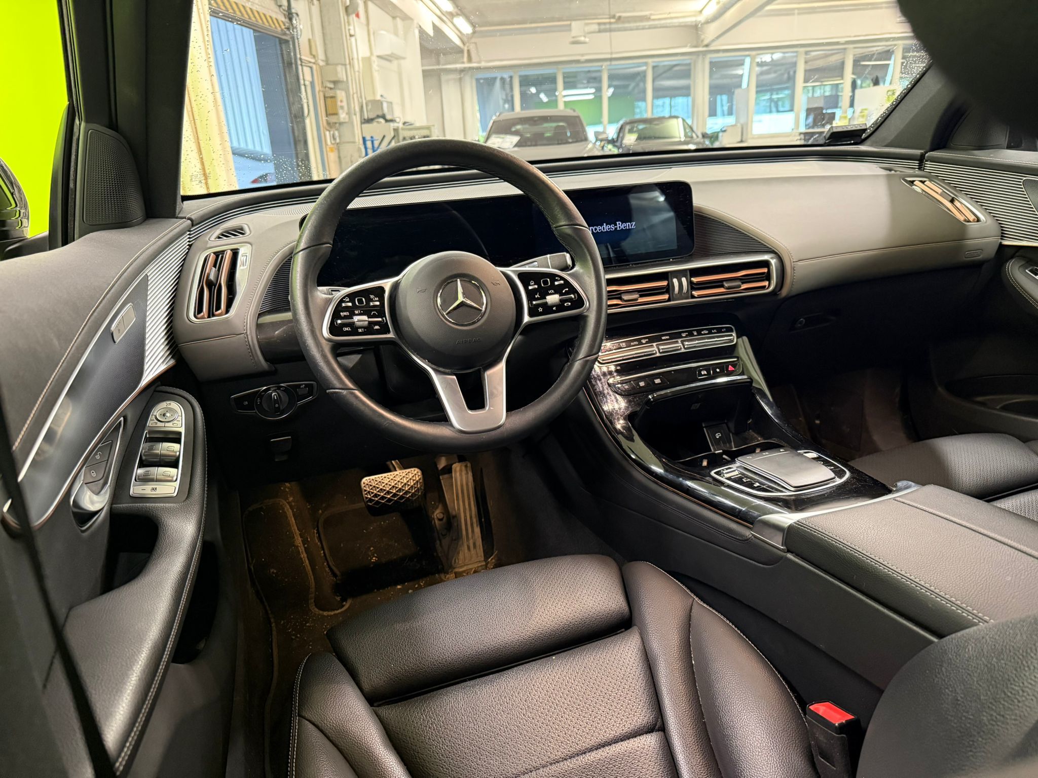 Mercedes-Benz EQC 2021