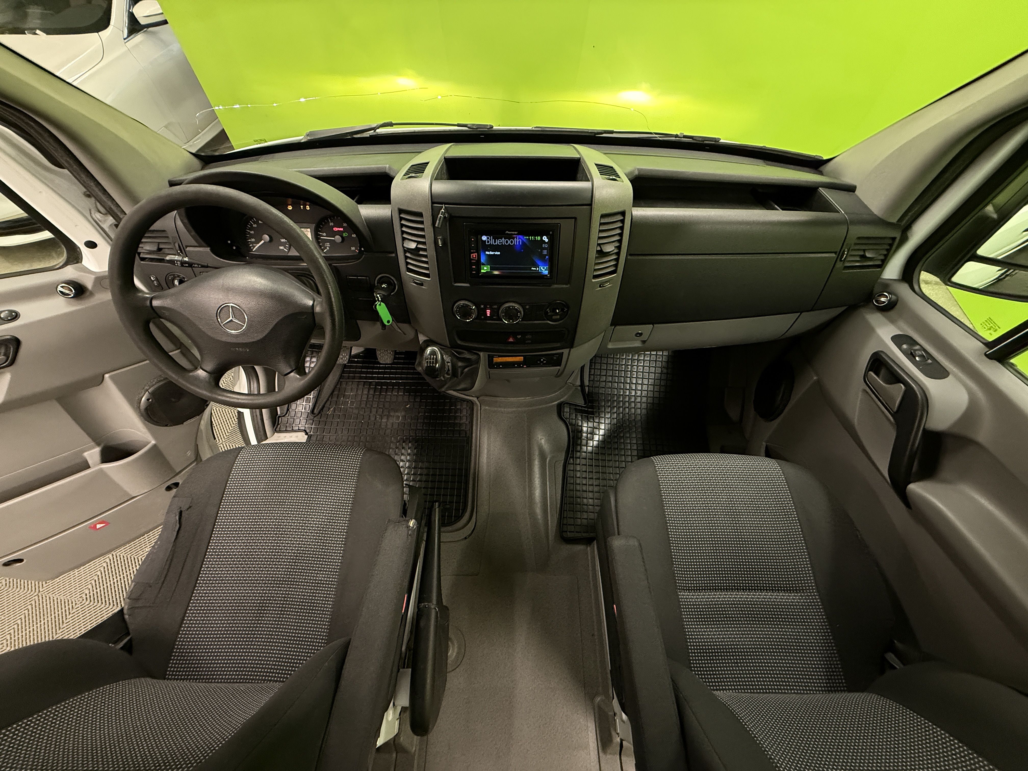 Mercedes-Benz Sprinter 2011