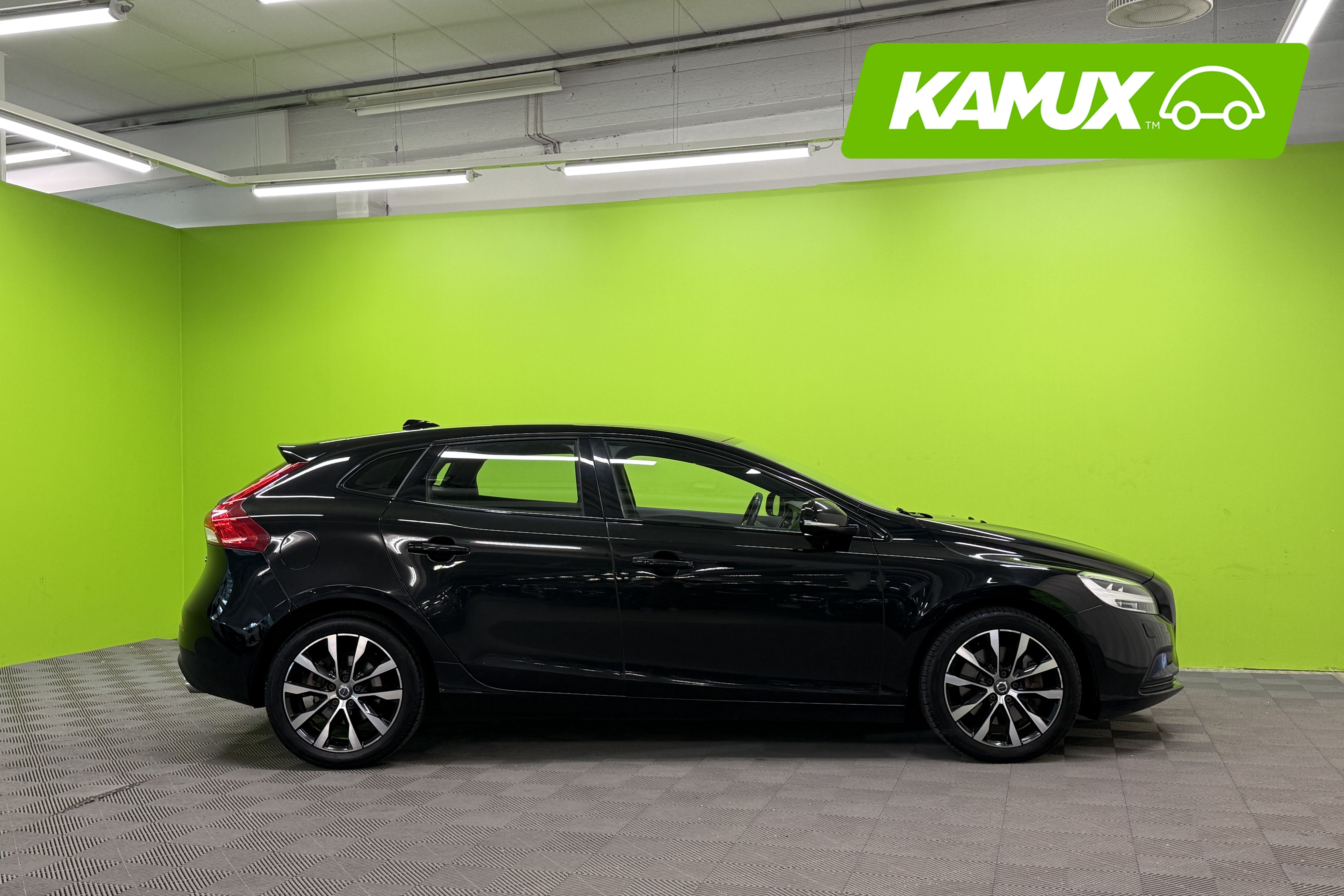 Volvo V40 2019