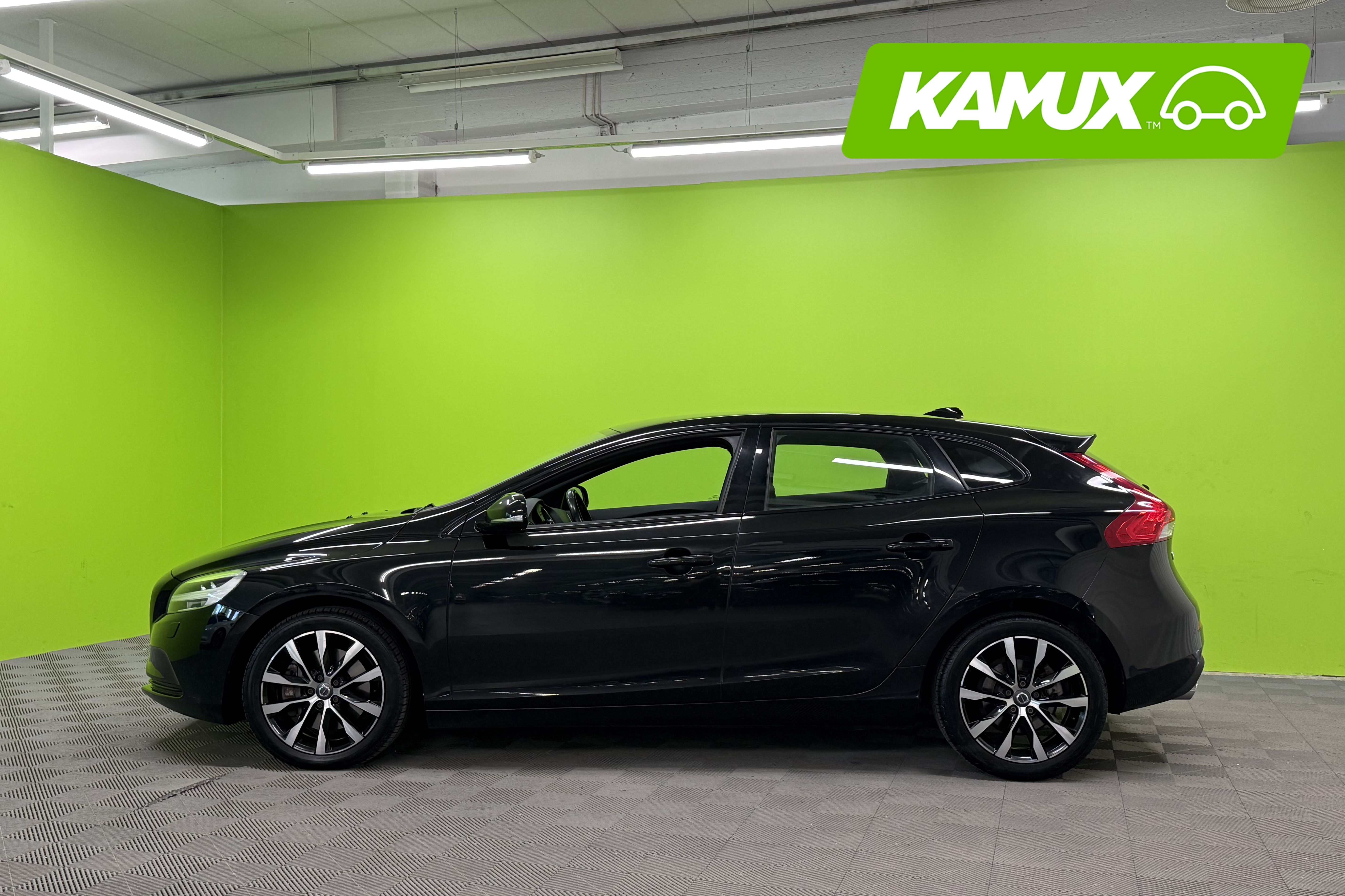 Volvo V40 2019