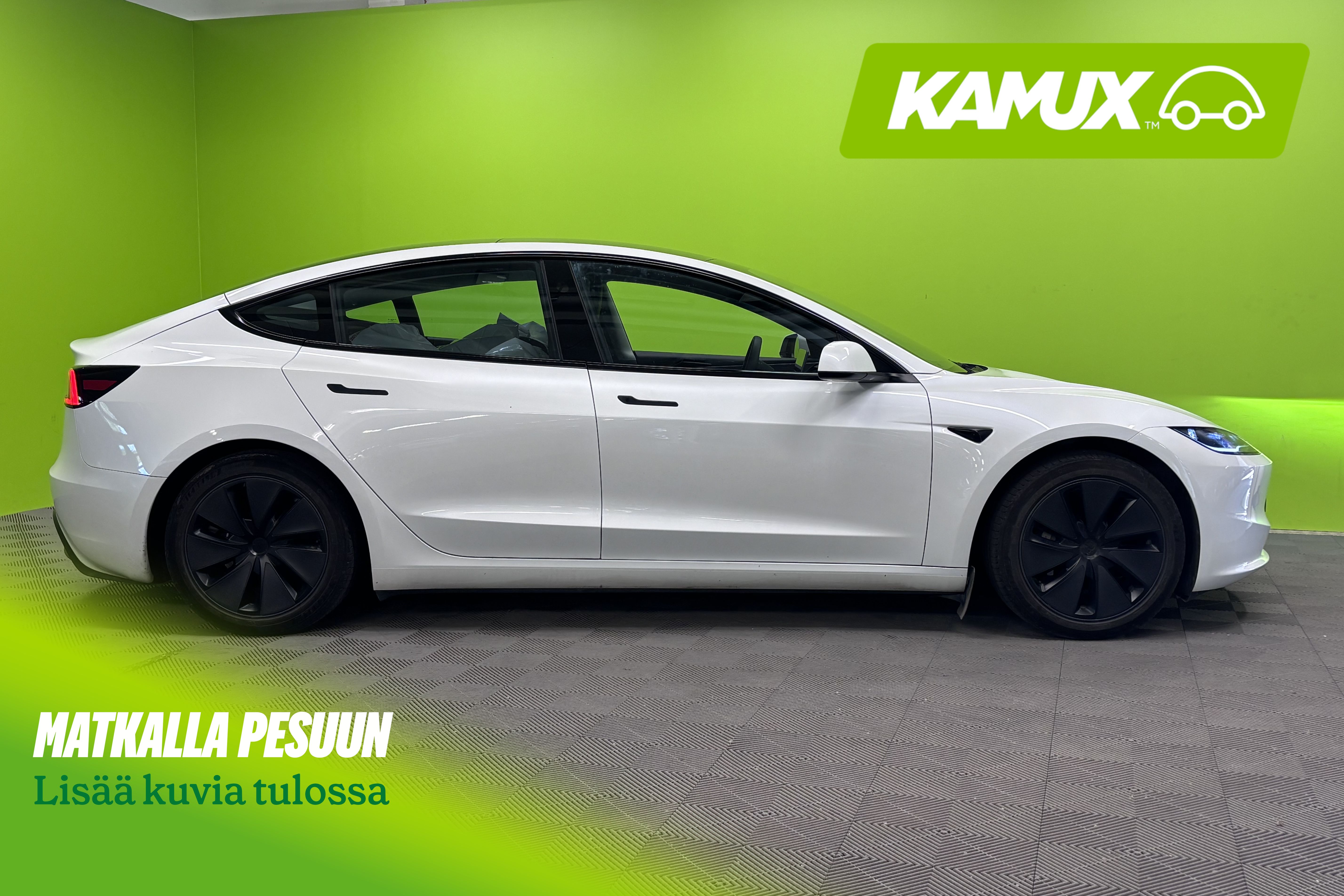 Tesla Model 3 2024