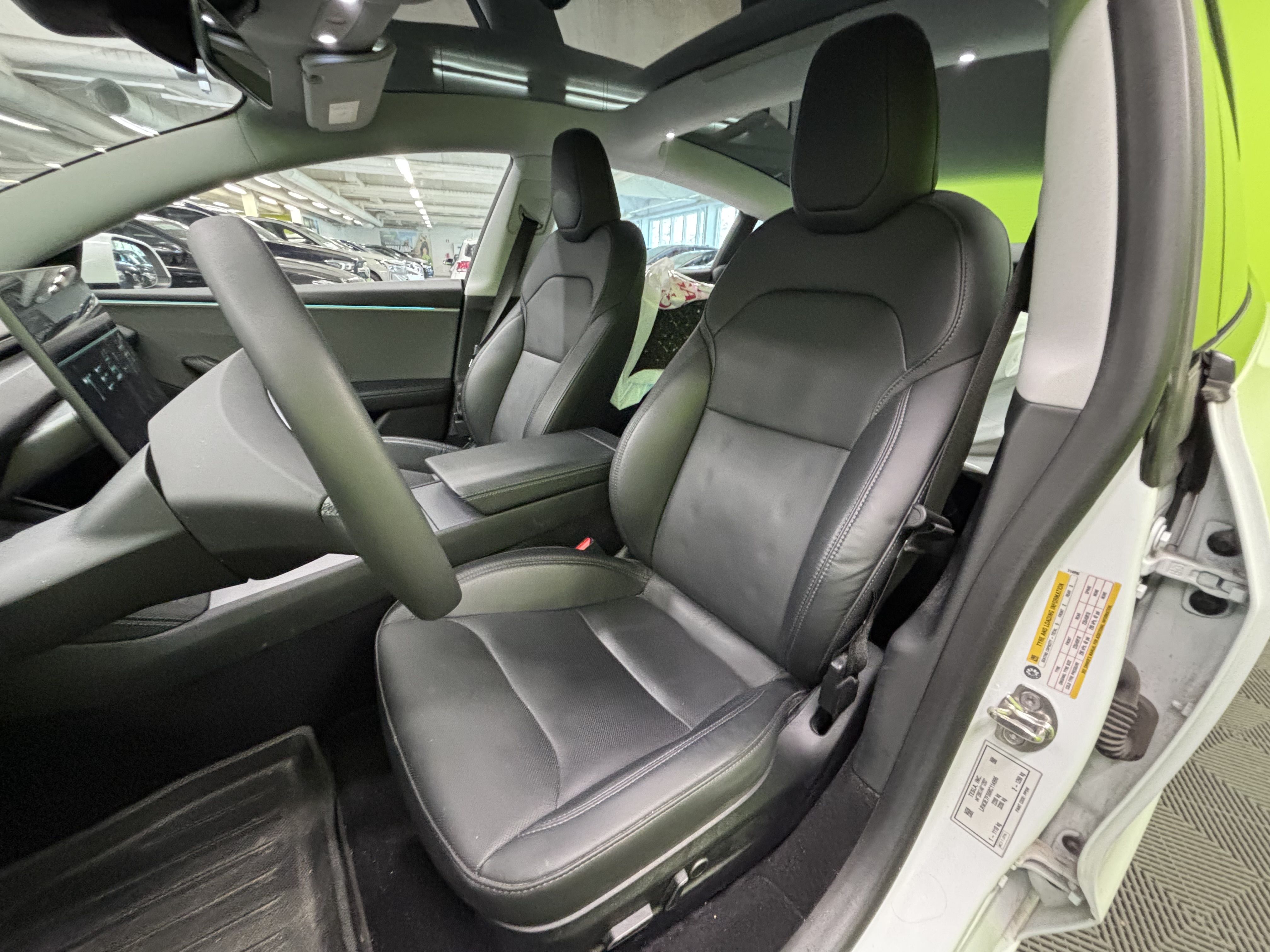 Tesla Model 3 2024