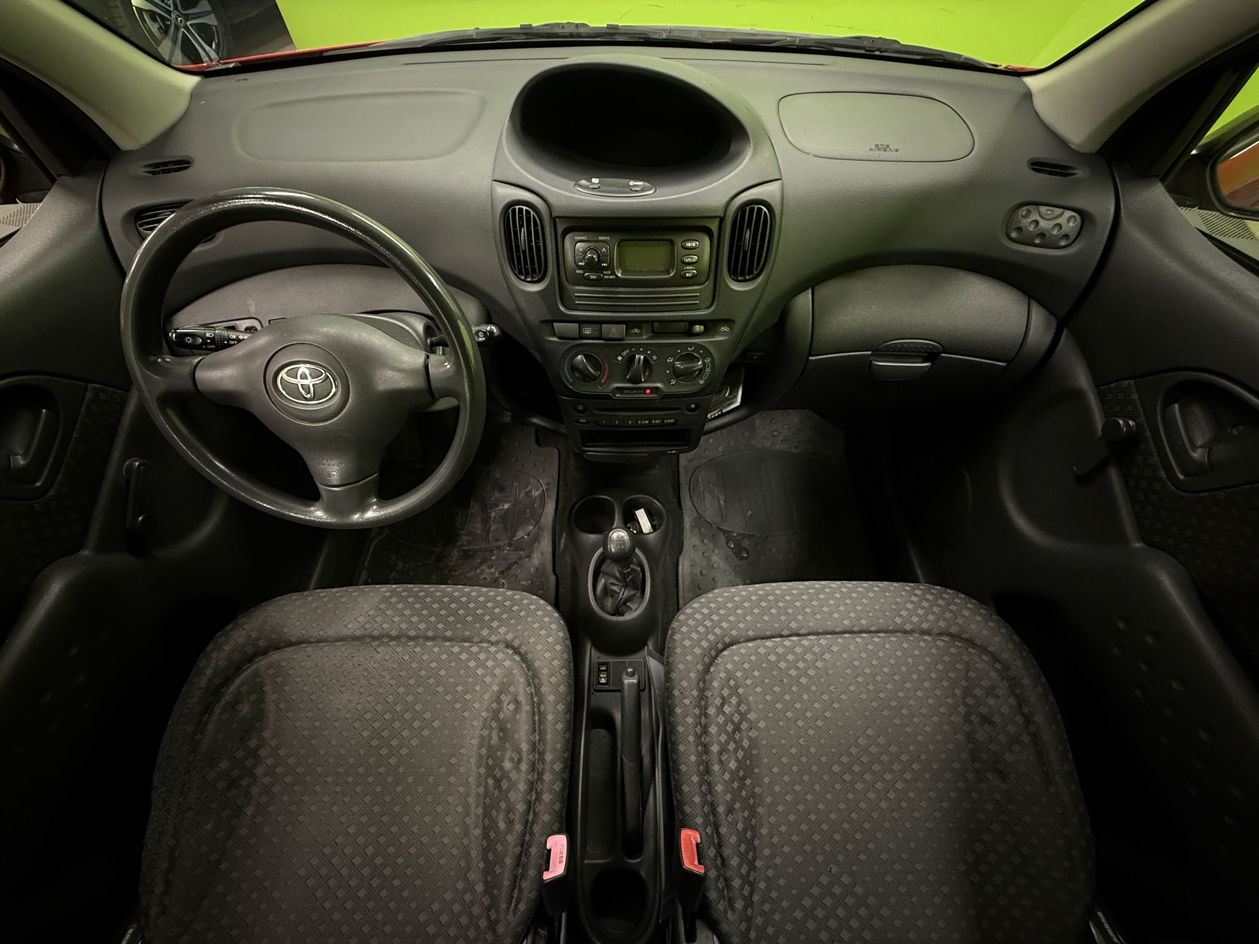 Toyota Yaris Verso 2003