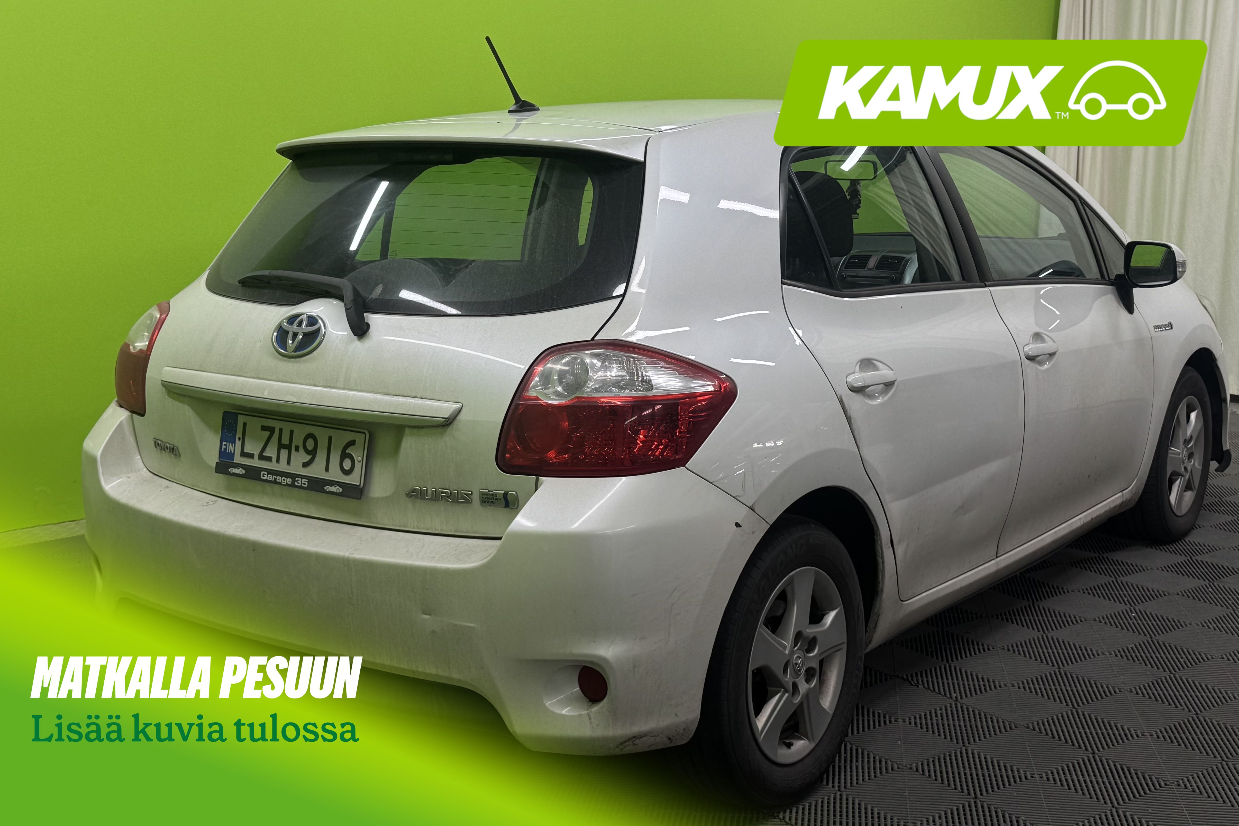 Toyota Auris 2011