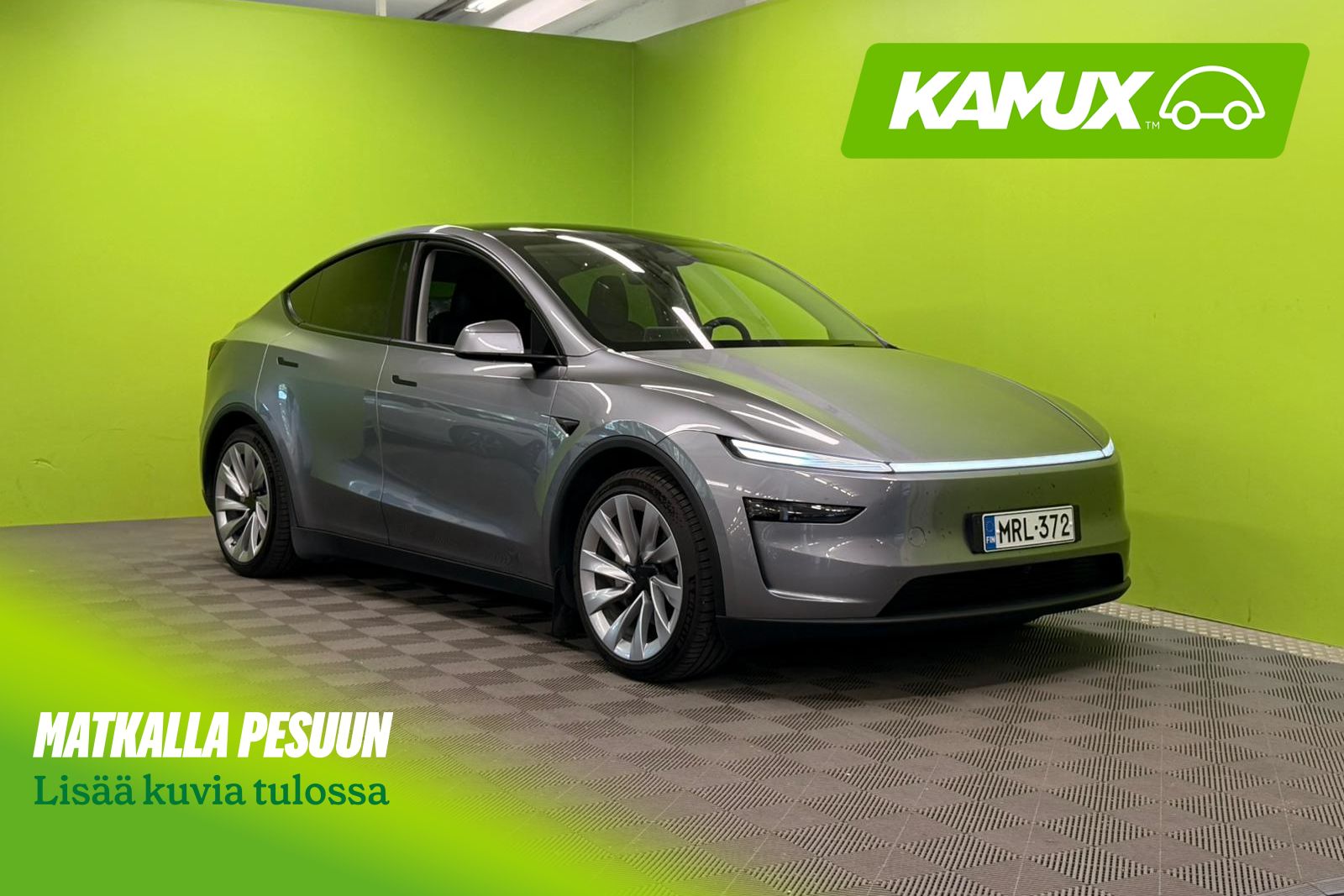 Tesla Model Y 2025